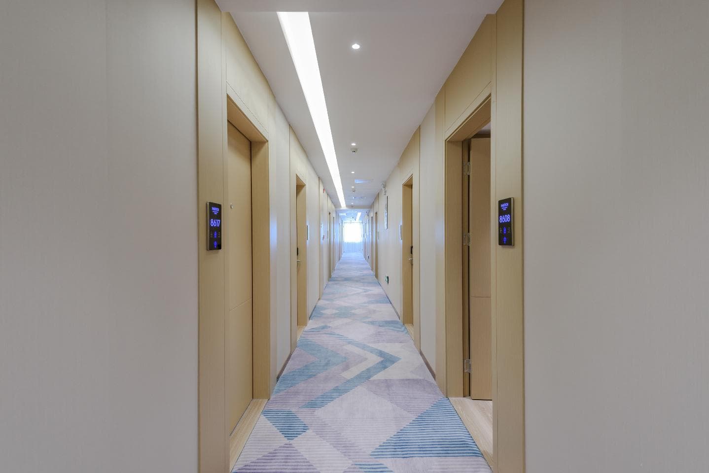 Poltton International Service Apartment Guangzhou Panyu Changlong South Village