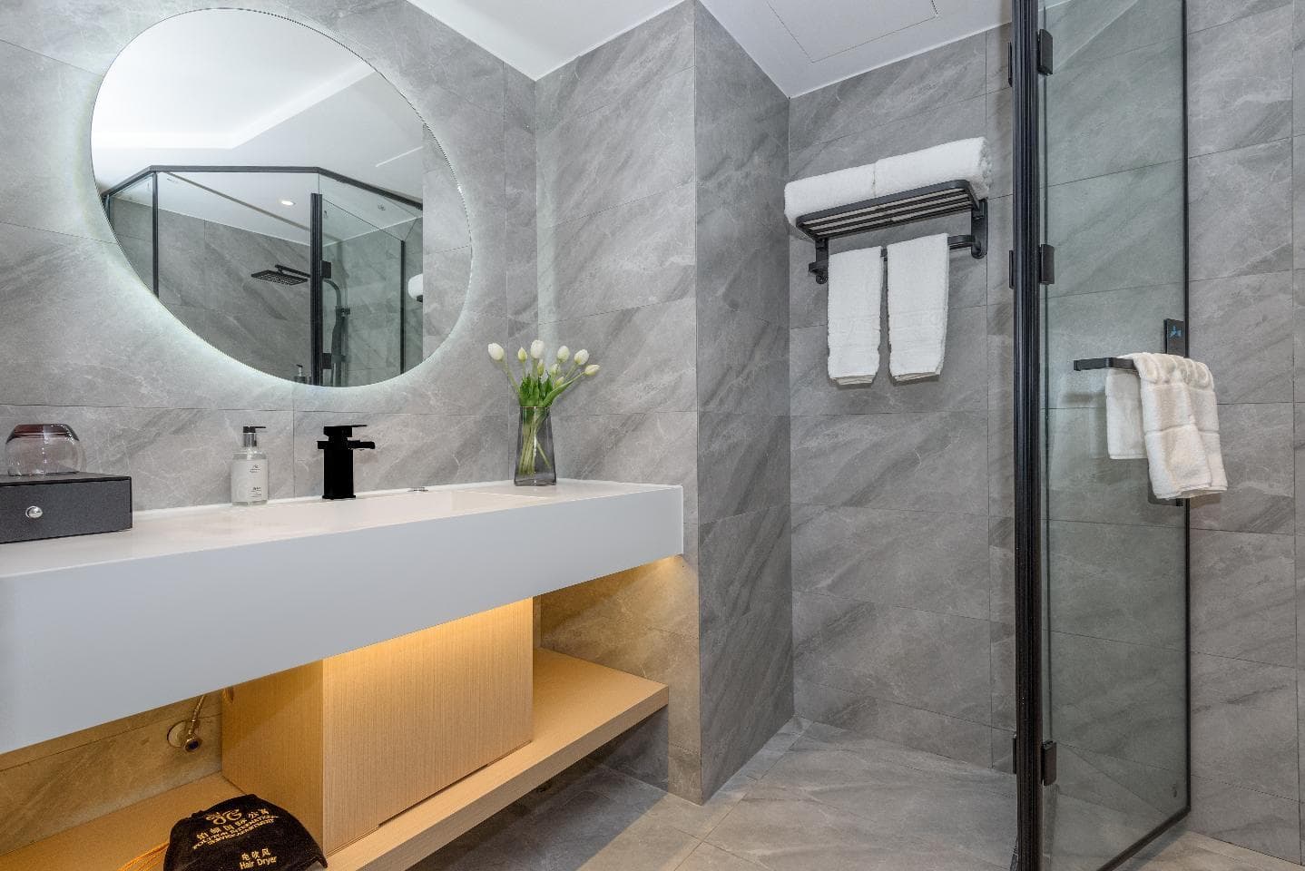 Poltton International Service Apartment Guangzhou Panyu Changlong South Village photo 4