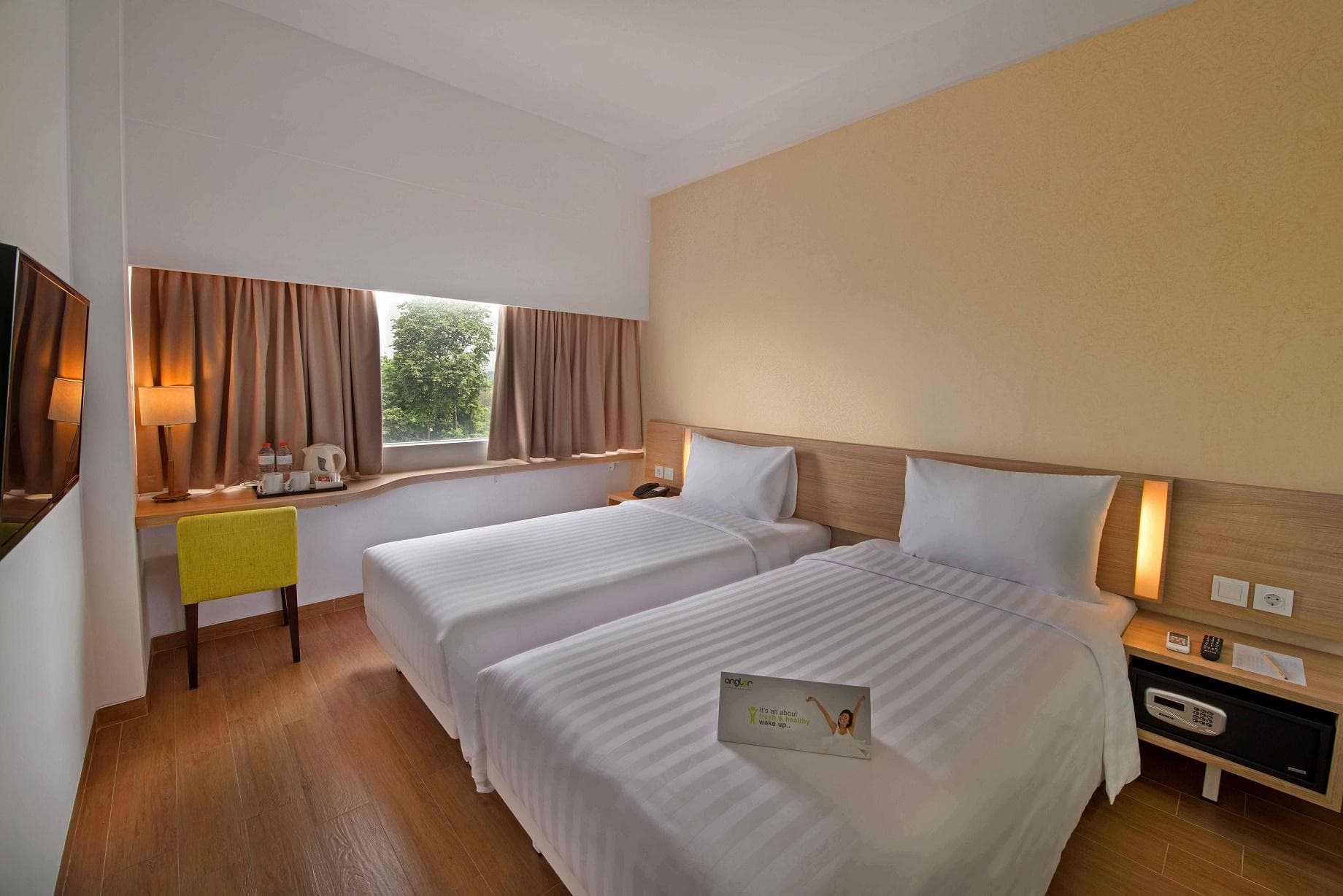 Whiz Prime Hotel Pajajaran Bogor photo 2