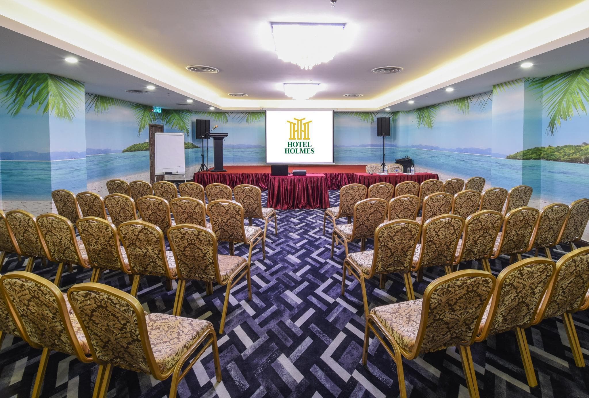 Hotel Holmes Gelang Patah photo 3