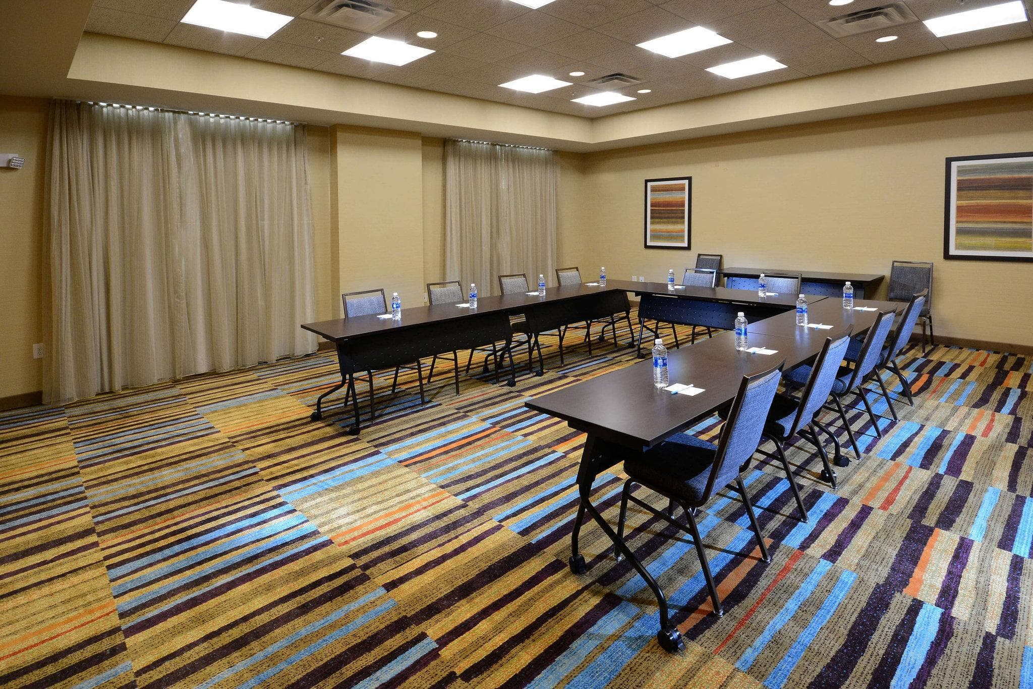 Fairfield by Marriott Inn & Suites Raleigh Capital Blvd./I-540 photo 4