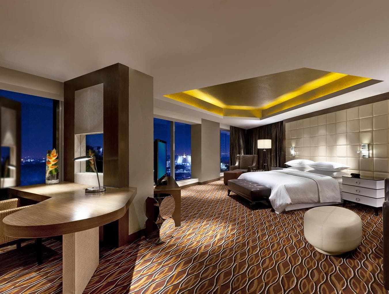 Sheraton Grand Bangalore Hotel at Brigade Gateway photo 3