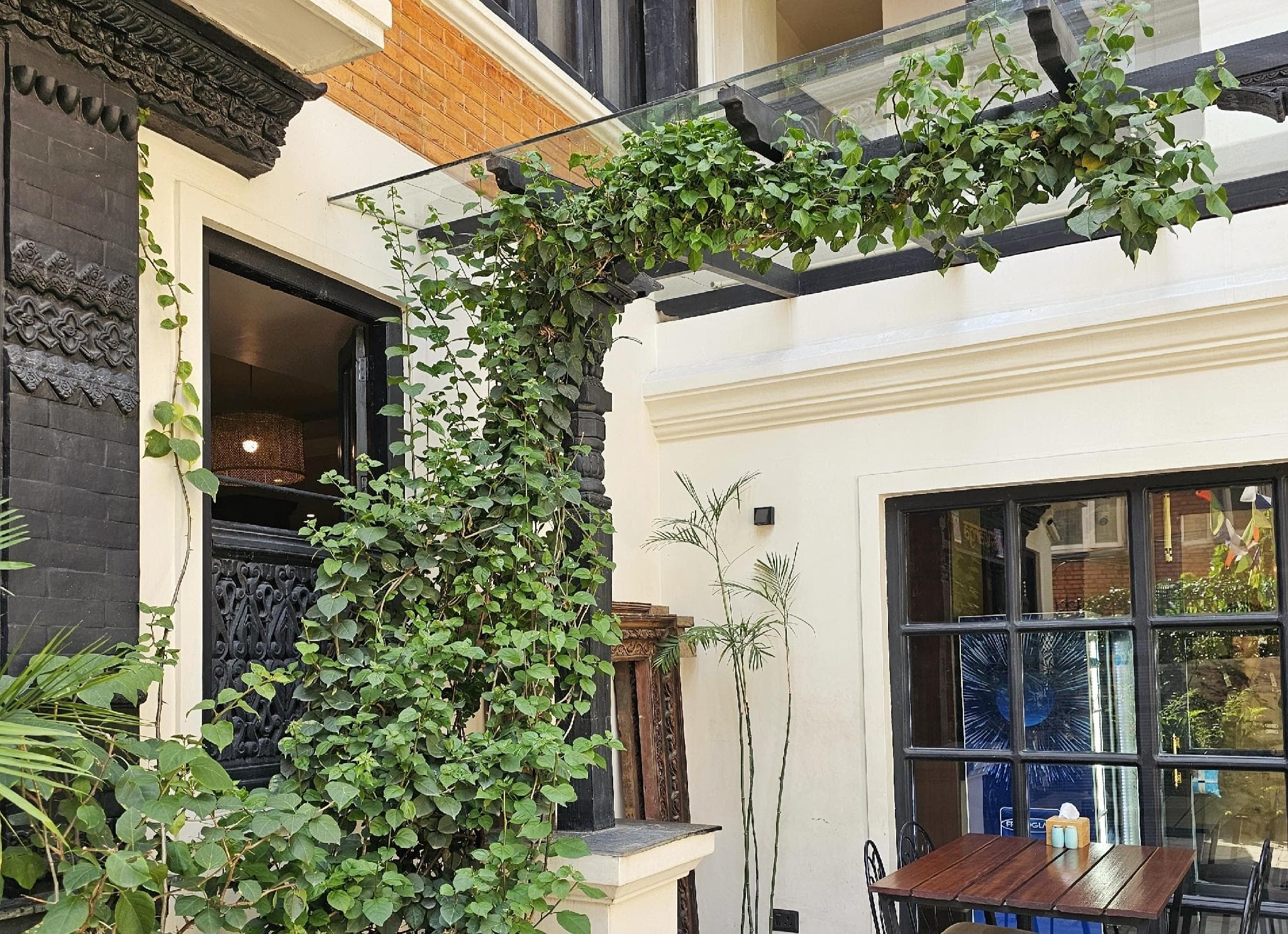 Central Courtyard - Heritage Hötel & Artisan Café photo 5