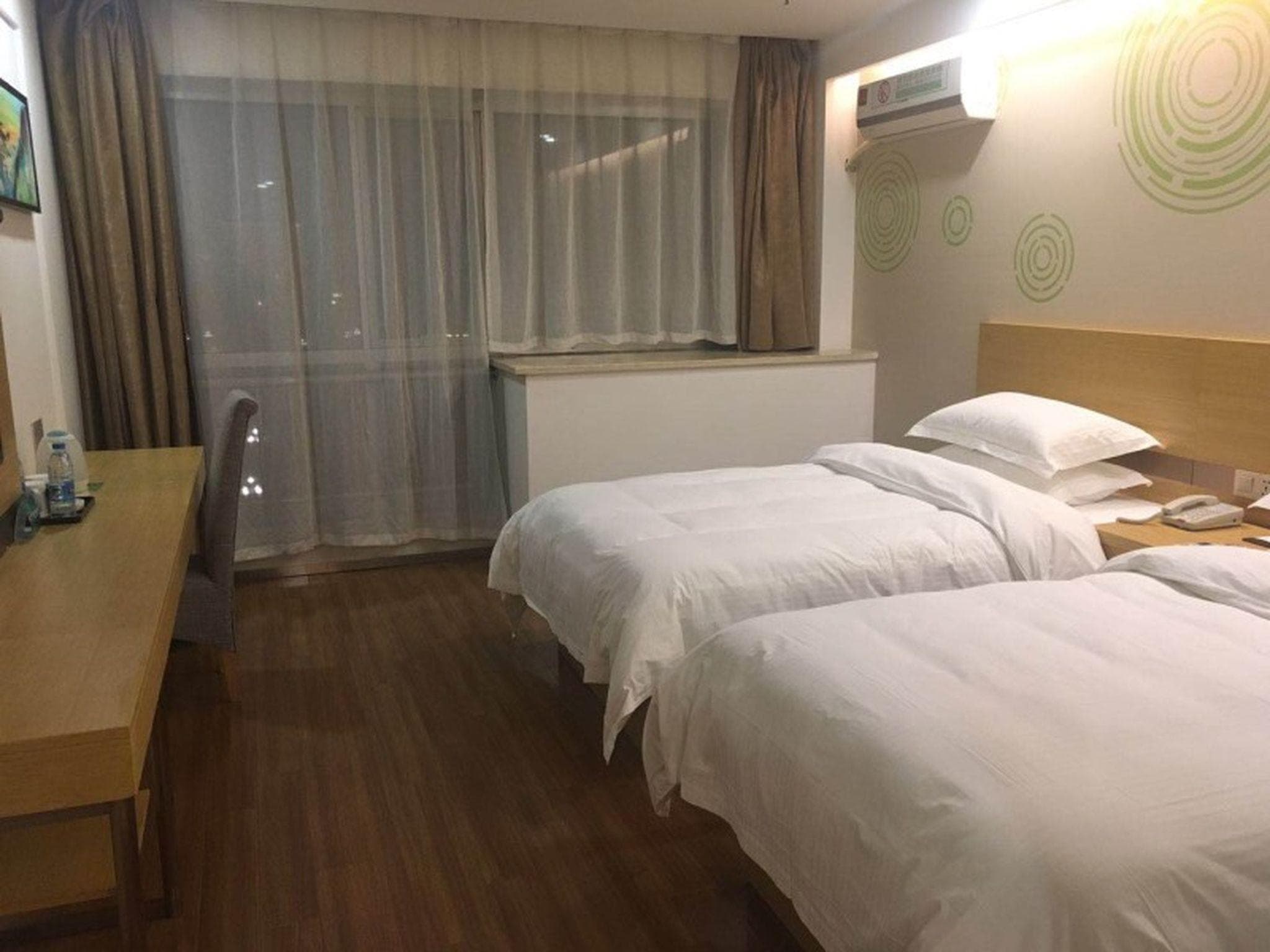 GreenTree Inn Yancheng Jiefang Road Express Hotel photo 2