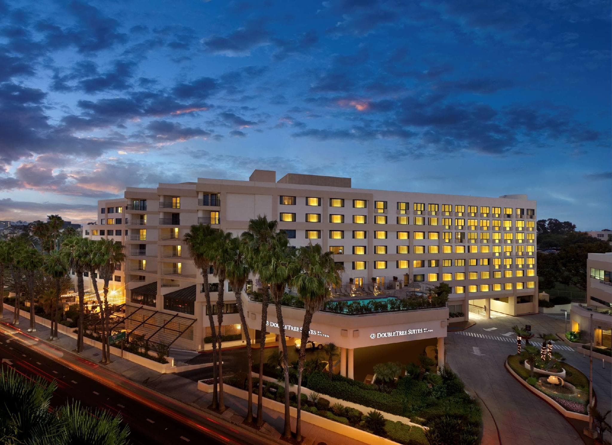 Hilton Santa Monica Hotel & Suites photo 3
