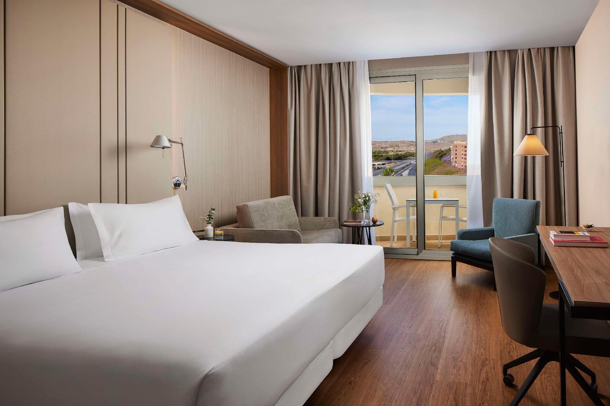 NH Alicante Hotel photo 2