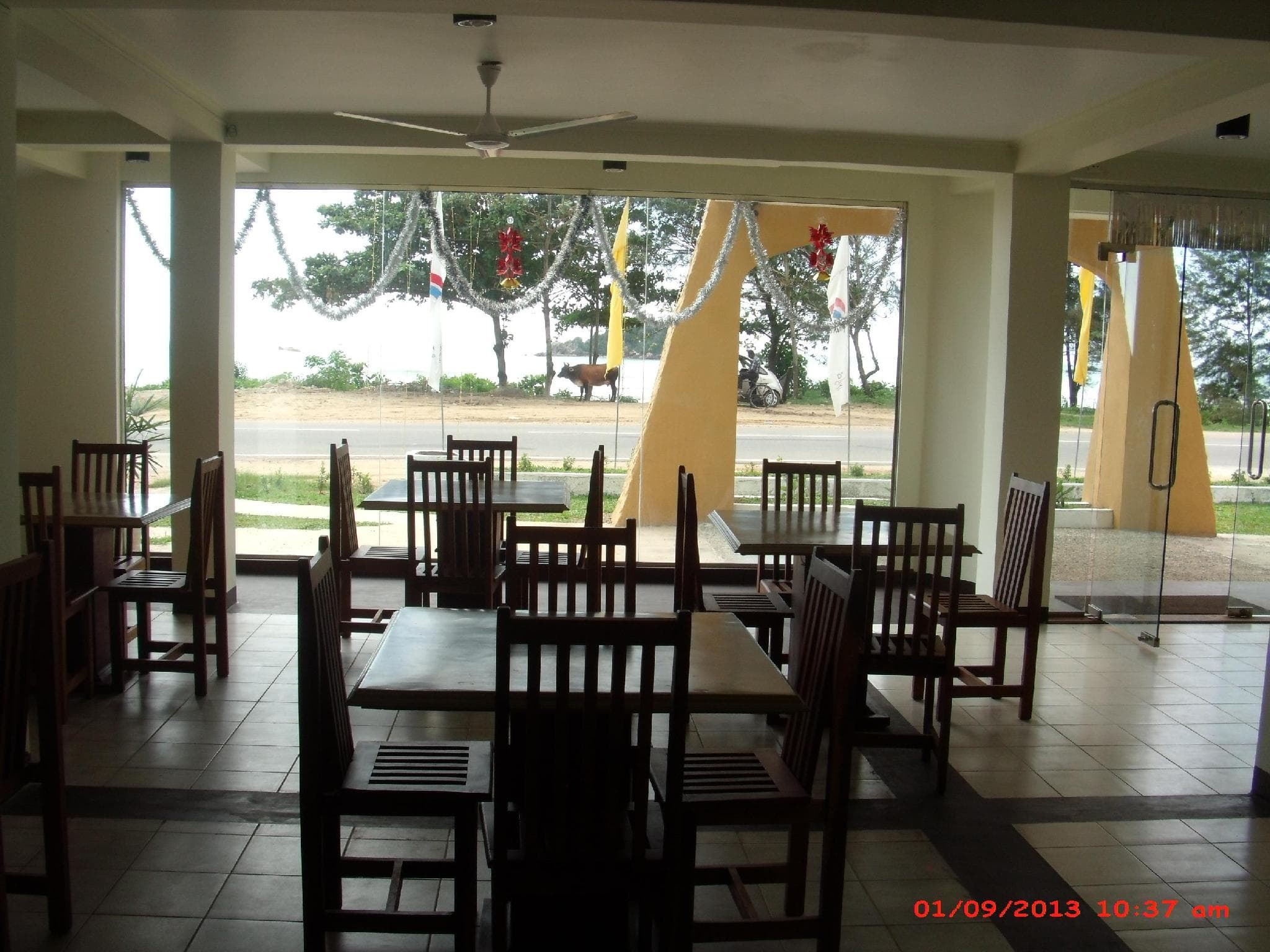 Agra Lanka Beach Resort photo 3