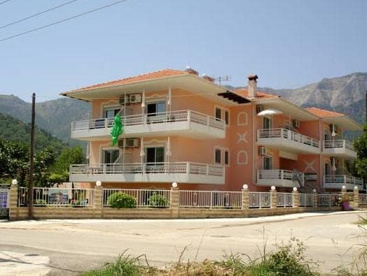 Porto Thassos Apartments & Studios
