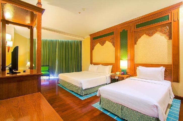 Long Beach Garden Hotel and Pavilions photo 2