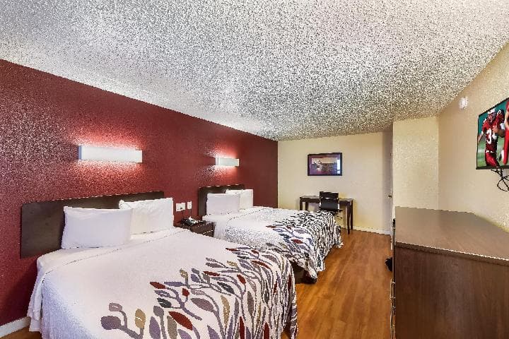 Red Roof Inn Plano photo 2