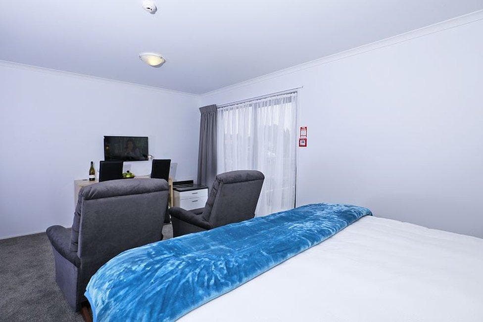BKs Premier Motel Hamilton photo 4