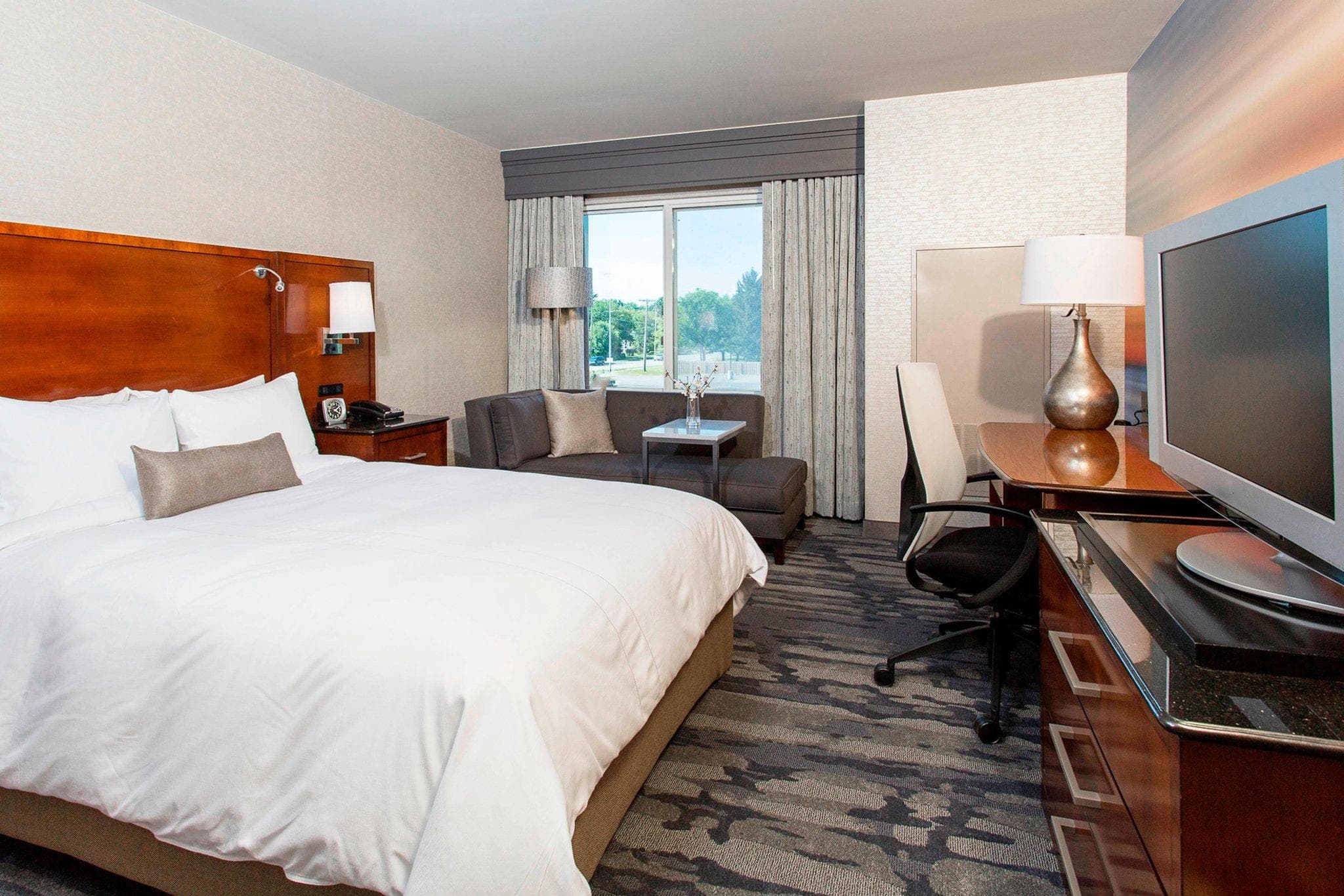 Rochester Airport Marriott photo 2