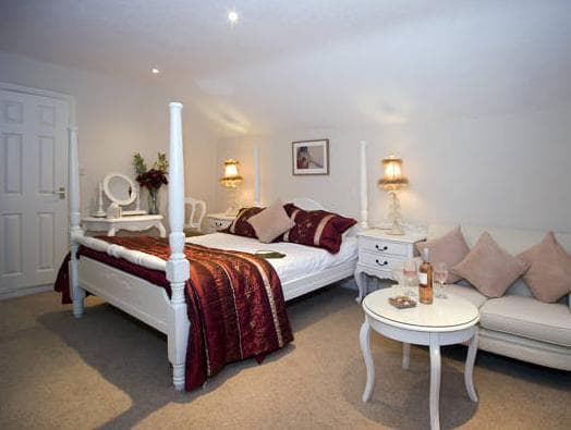Windermere Boutique Hotel Spa Suites & Hot Tubs photo 3
