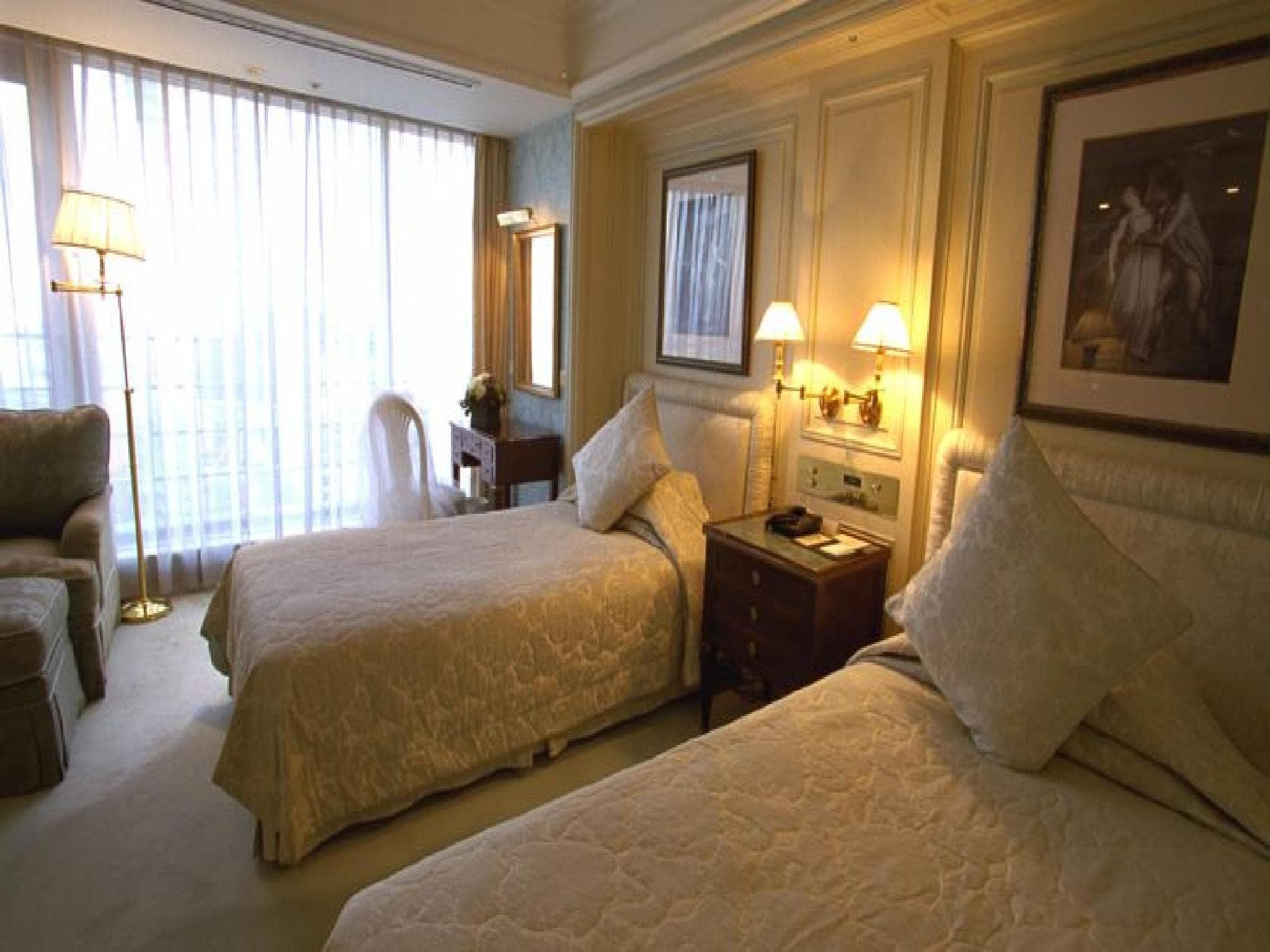 Hotel New Grand photo 2