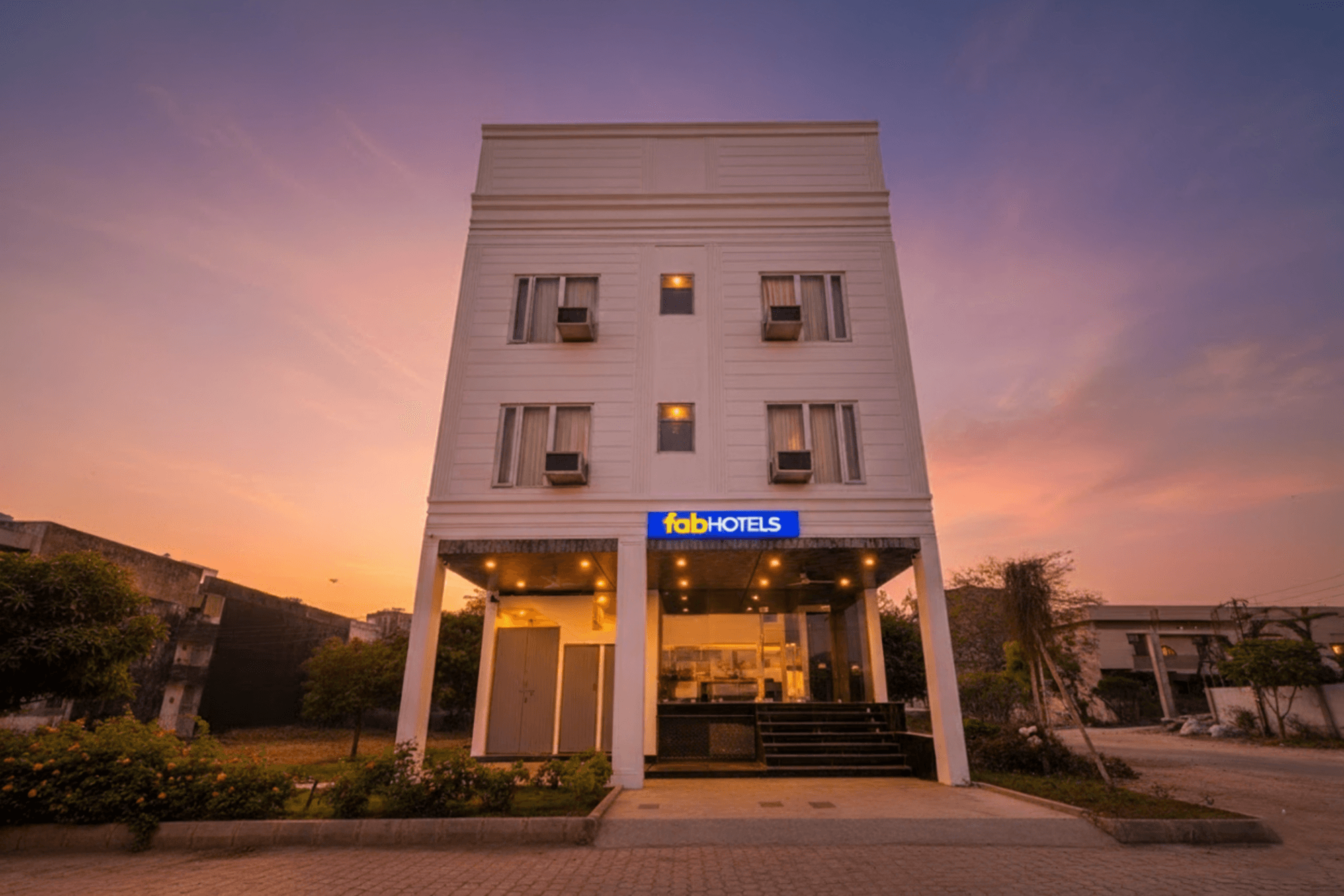 FabHotel The Premium Villa