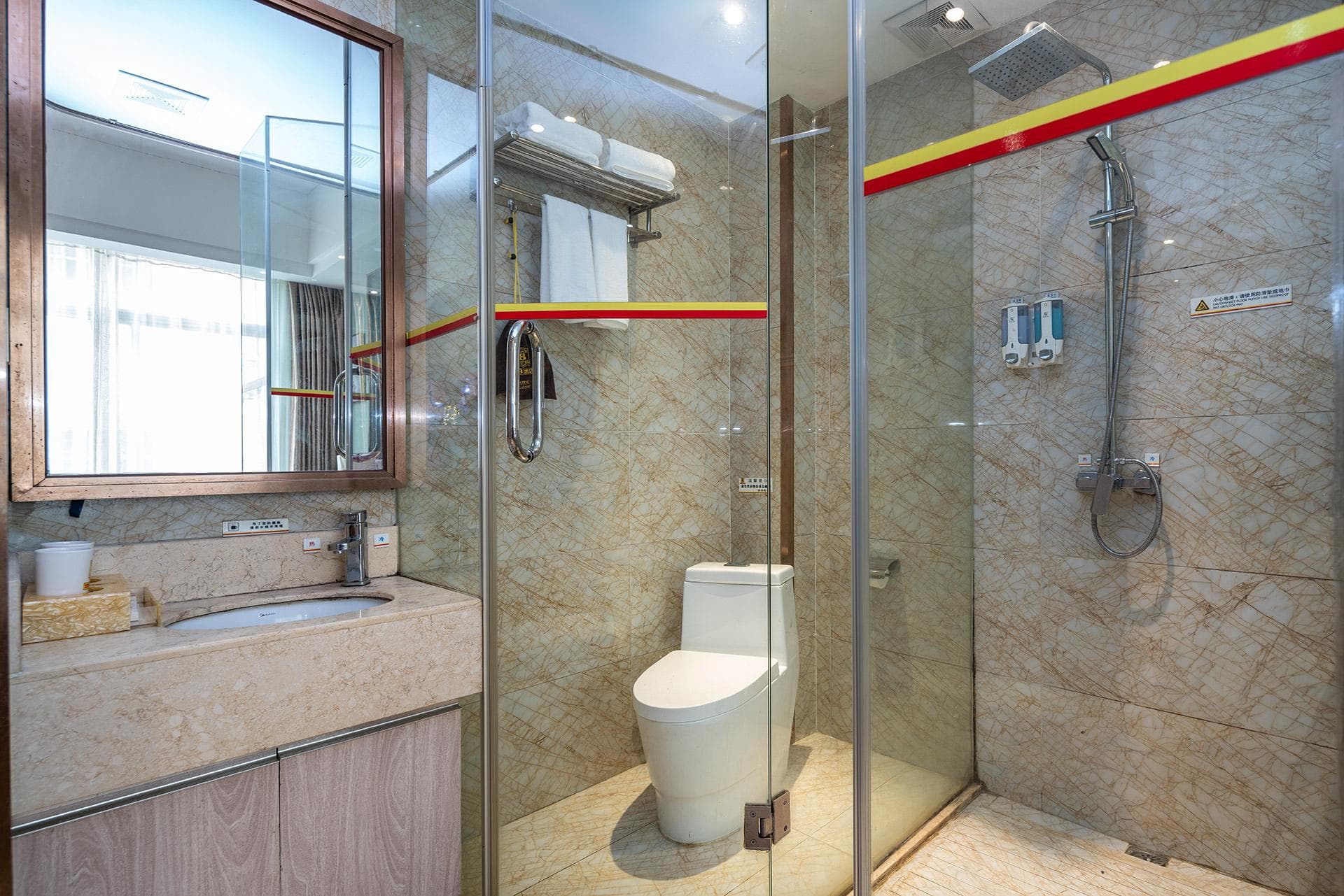 Guangzhou Baiyun International Airport Konggang junyue Hotel-24 hours free shuttle bus photo 2