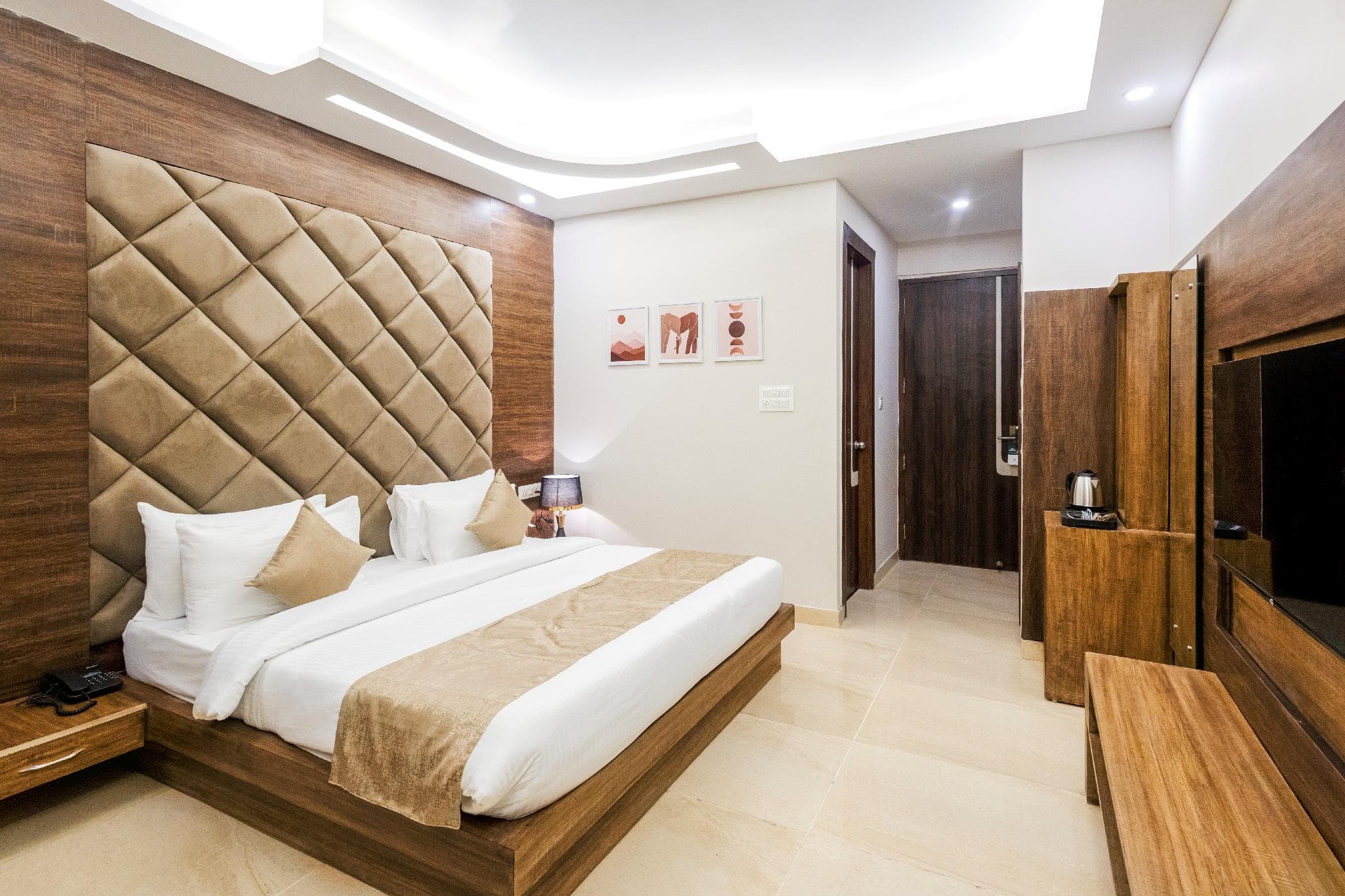 Stone Wood Hotel, Rishikesh photo 2