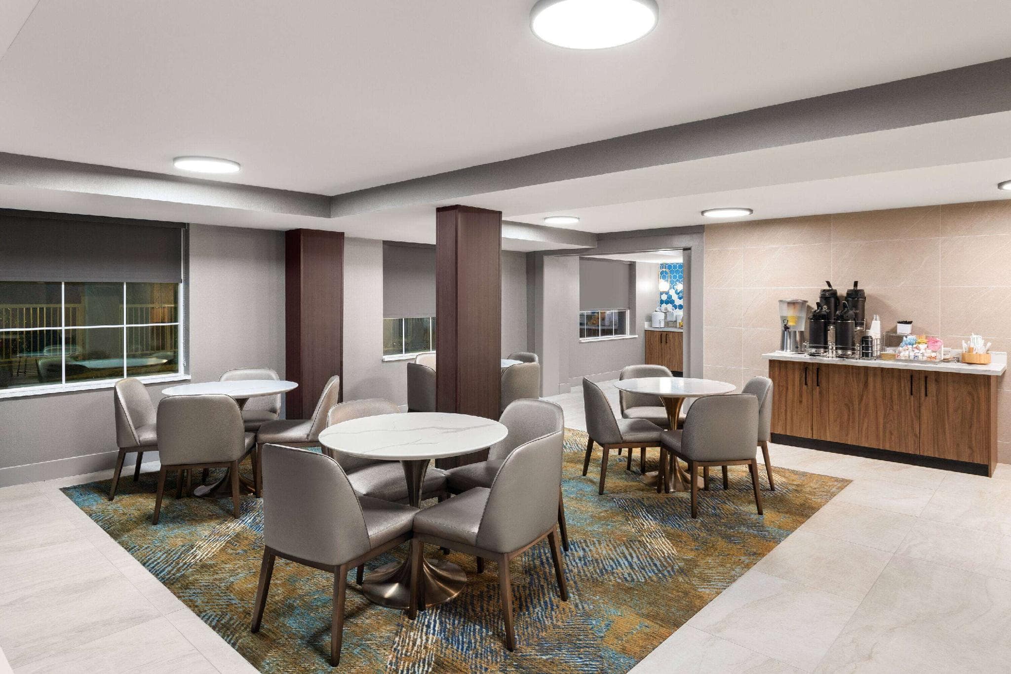 Hawthorn Extended Stay by Wyndham Knoxville photo 3