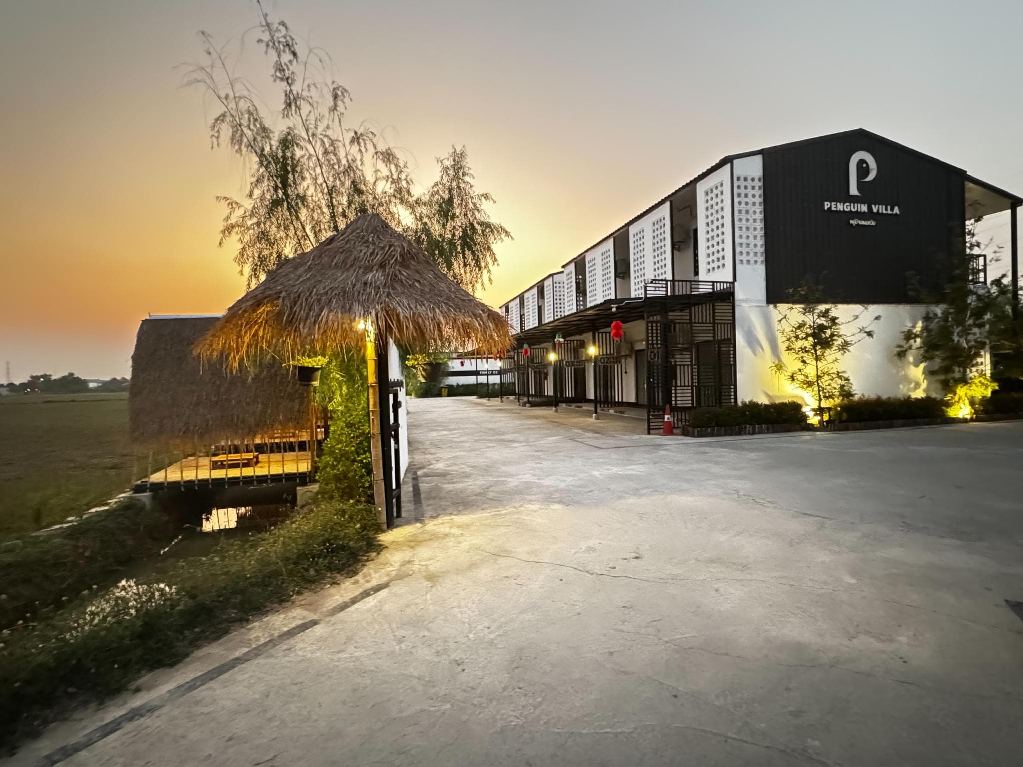 Penguin Villa Resort & Bistro photo 5