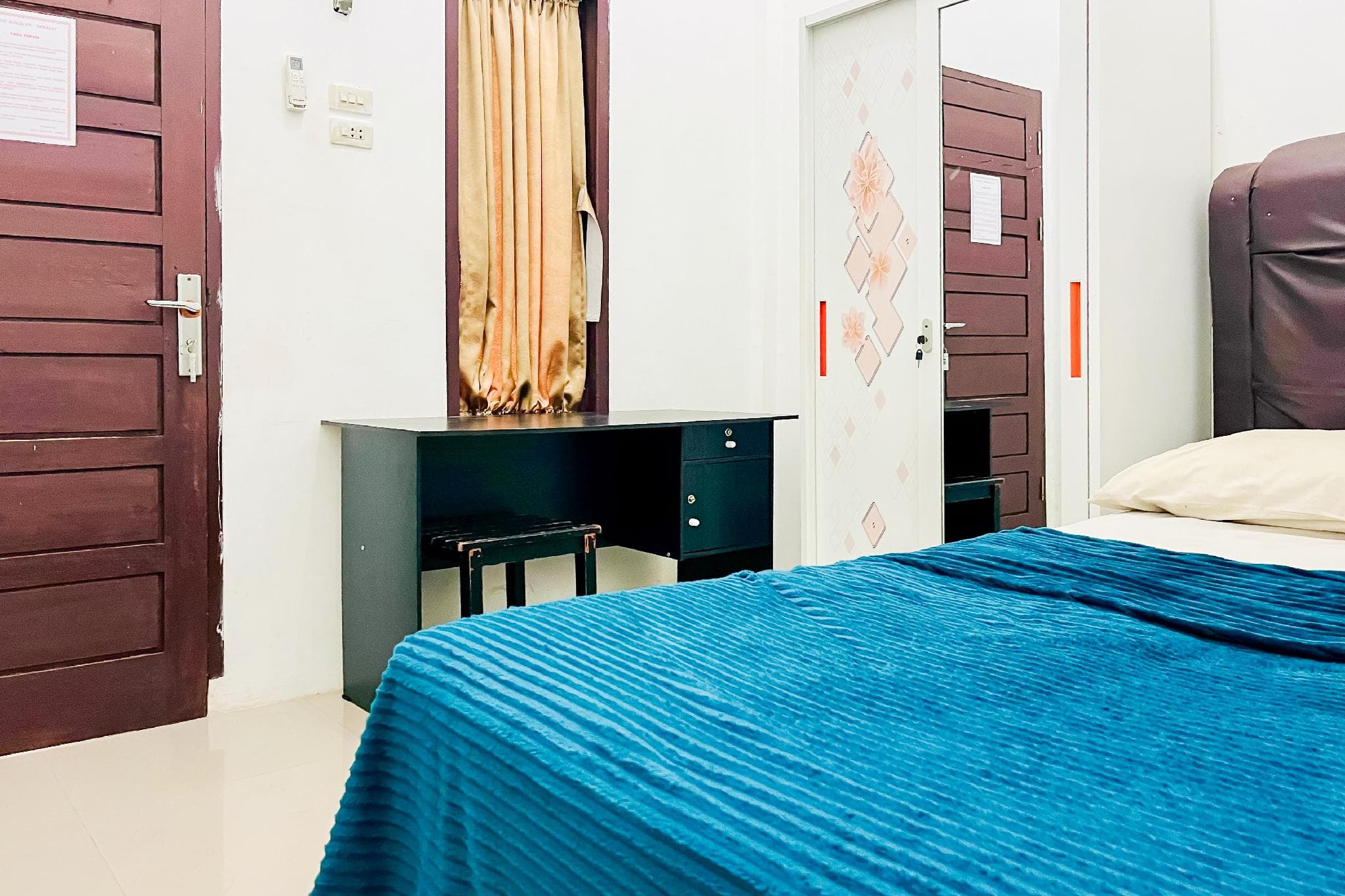 De Farasat Hotel