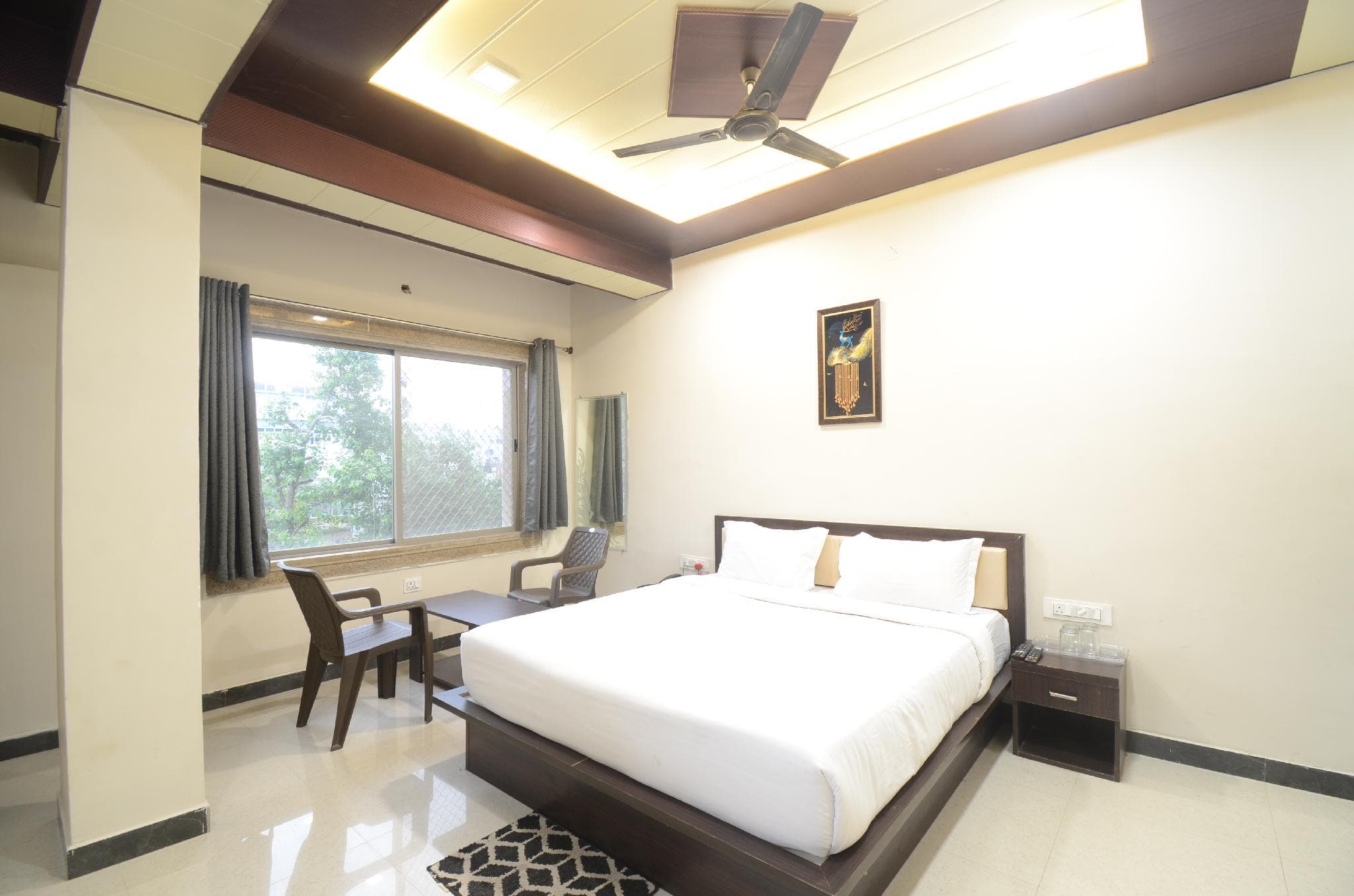 Hotel Shri Dhwaja Inn near Shrinathji Temple photo 2