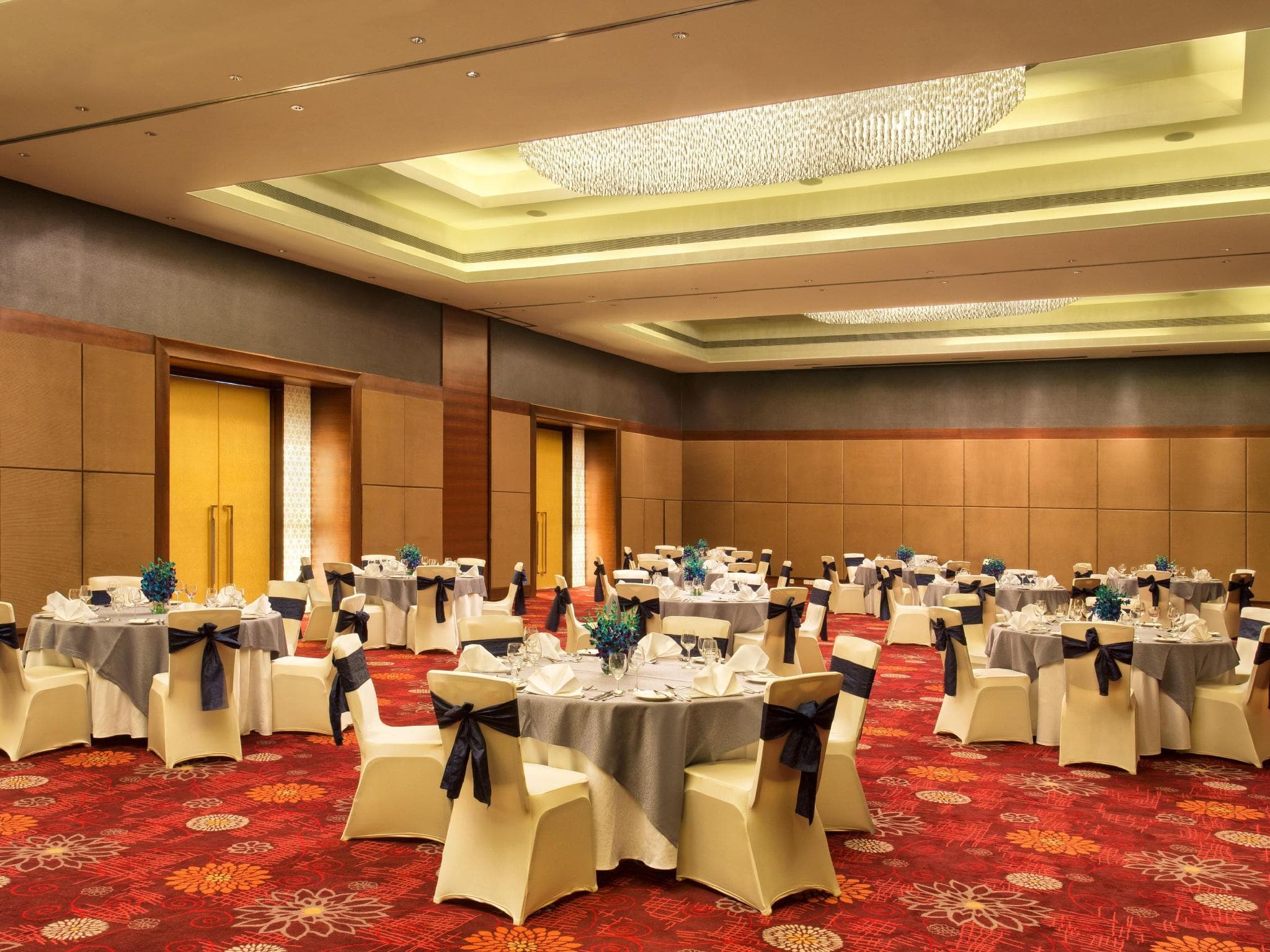 Crowne Plaza Ahmedabad City Centre By IHG photo 3