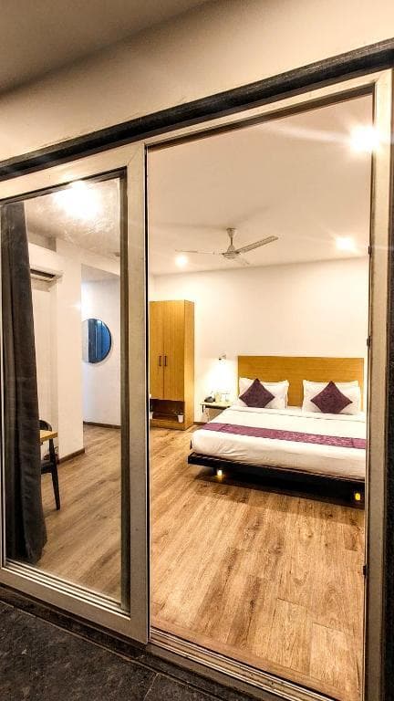 Mavens White Artemis Hospital Road Gurgaon photo 5