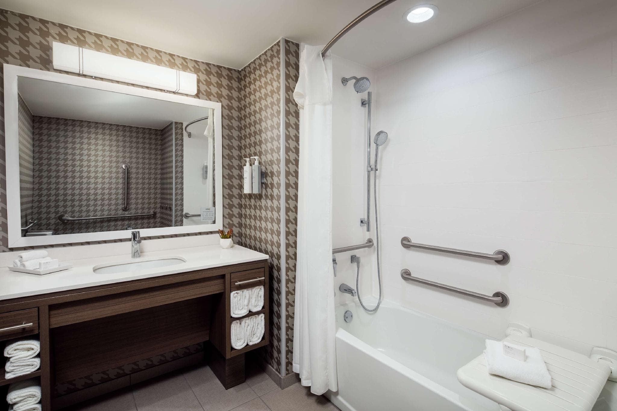 Home2 Suites by Hilton Lake Mary Orlando photo 2