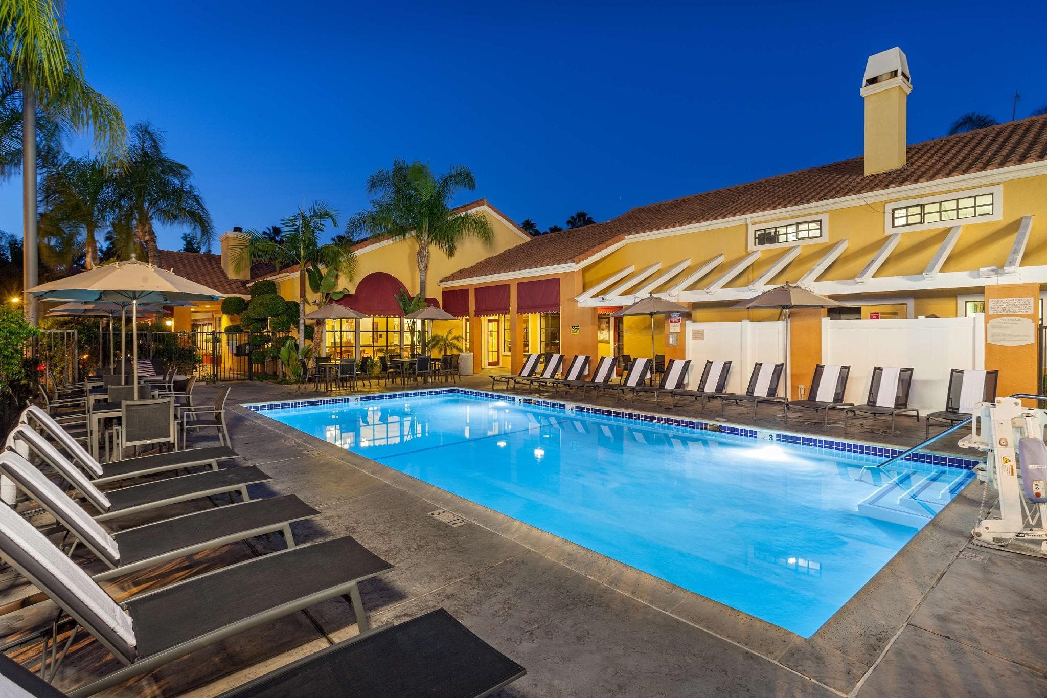 Clementine Hotel & Suites Anaheim photo 4