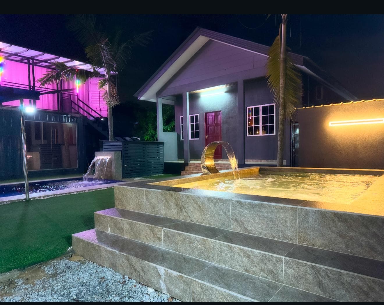 Azna Cabin Pool photo 4