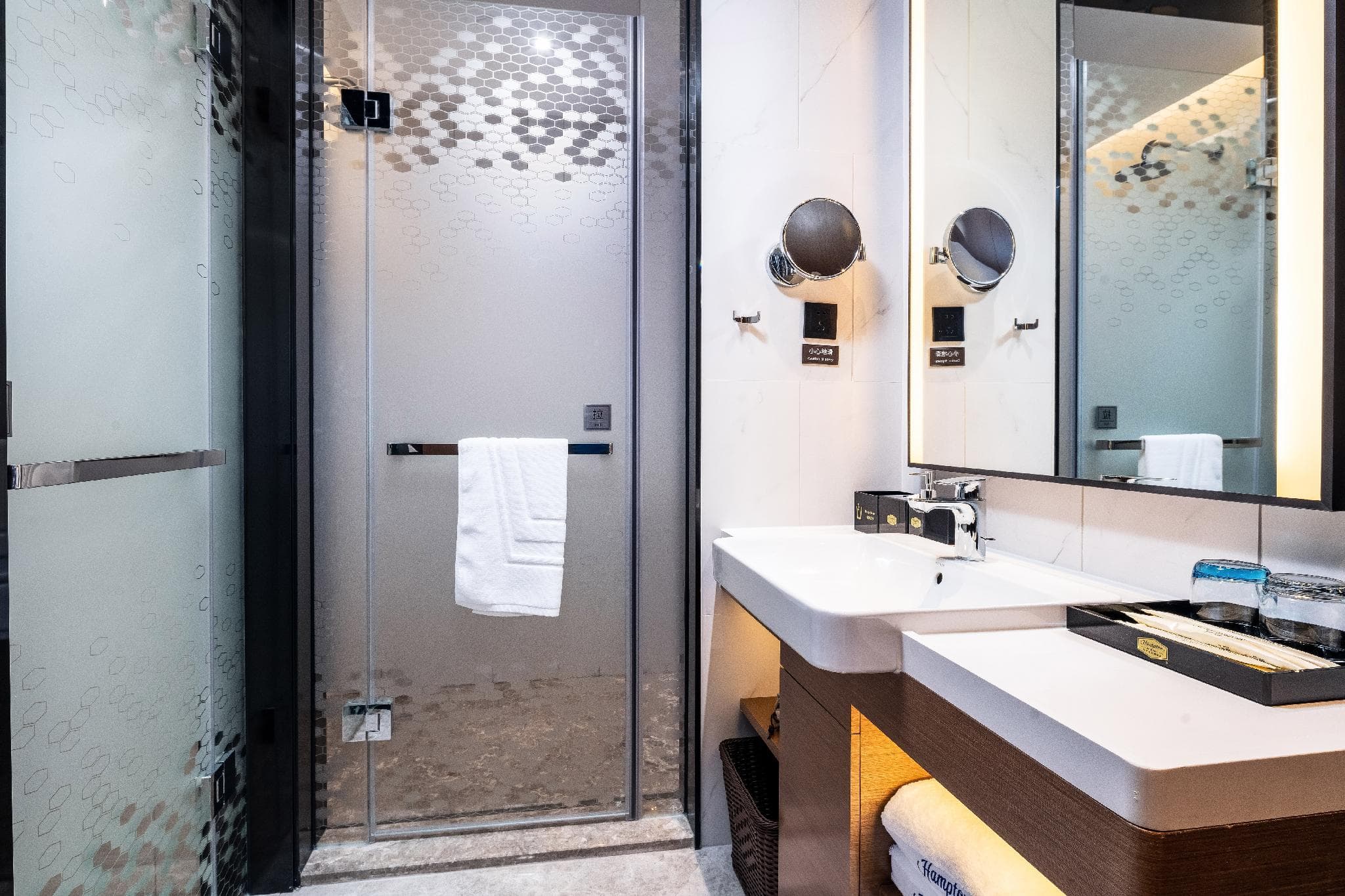Hampton by Hilton Dongguan photo 2