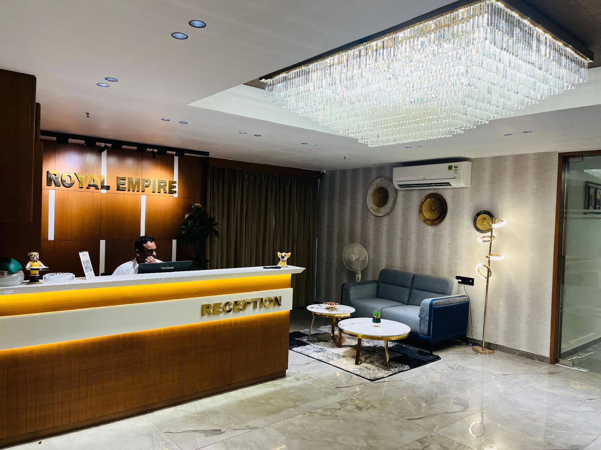 Hotel Royal Empire photo 3