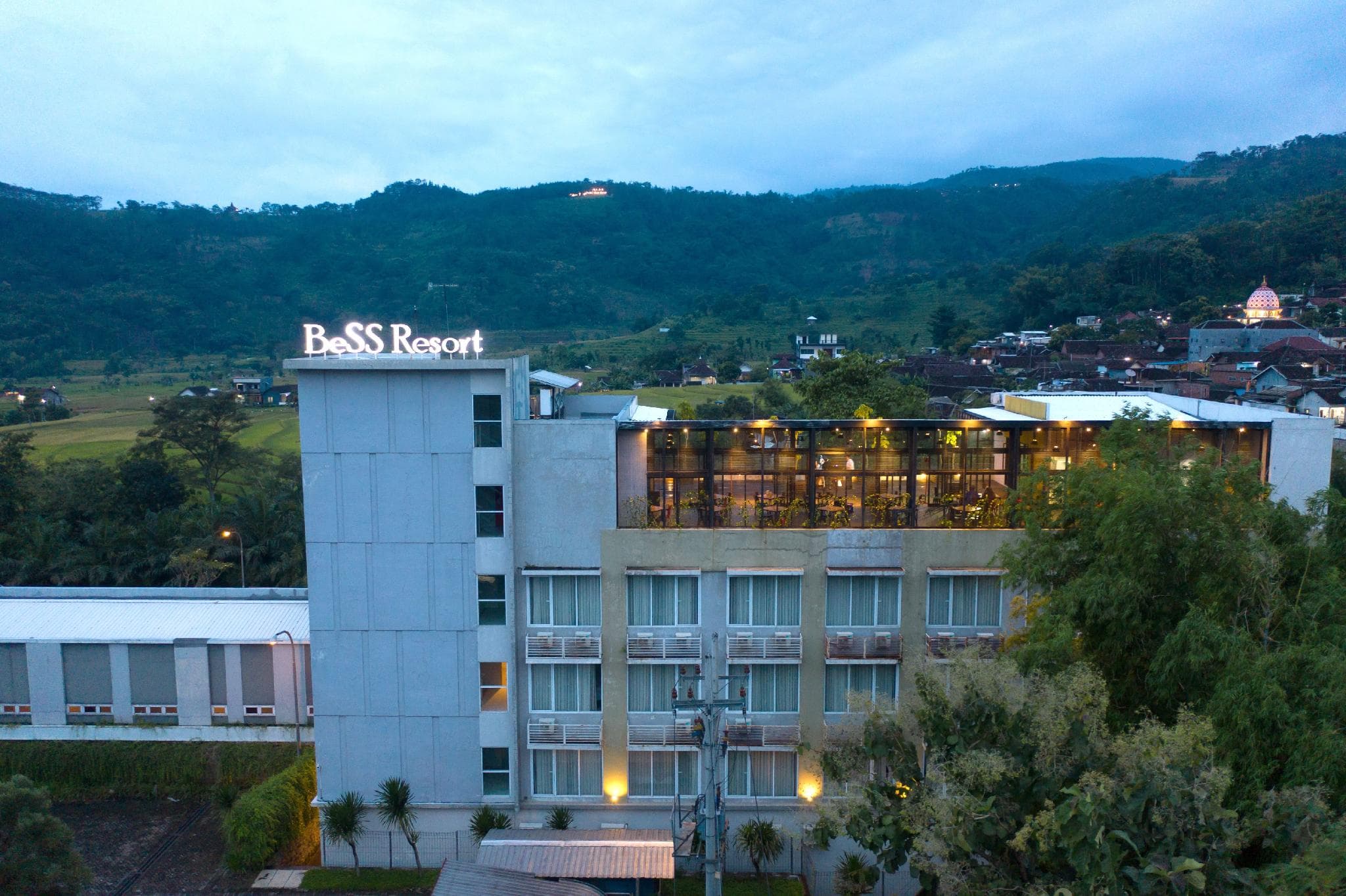 BeSS Resort and Waterpark Lawang photo 4
