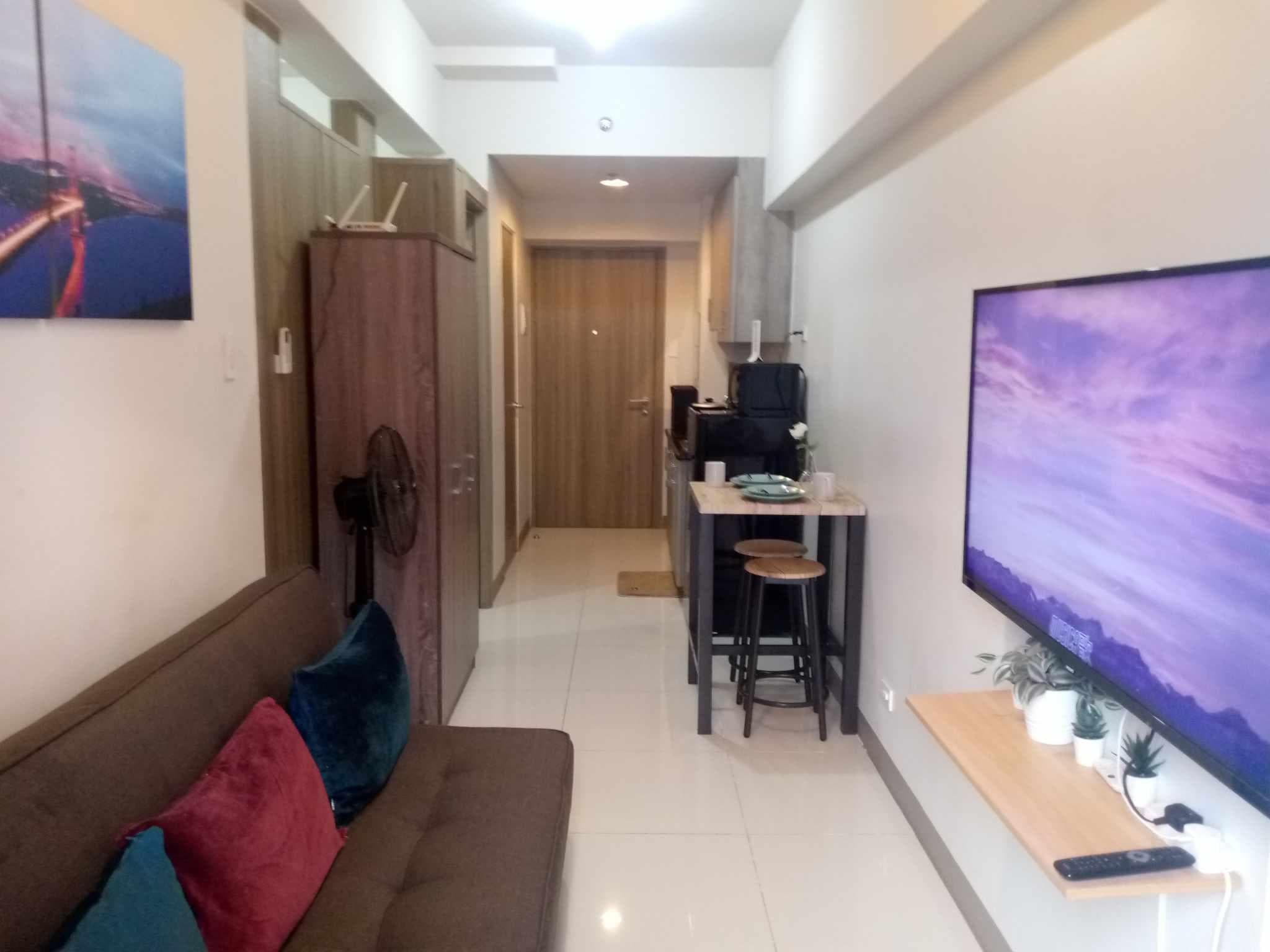Enjoy Sunset at 1BR Condo near CCP+Manila Bay view
