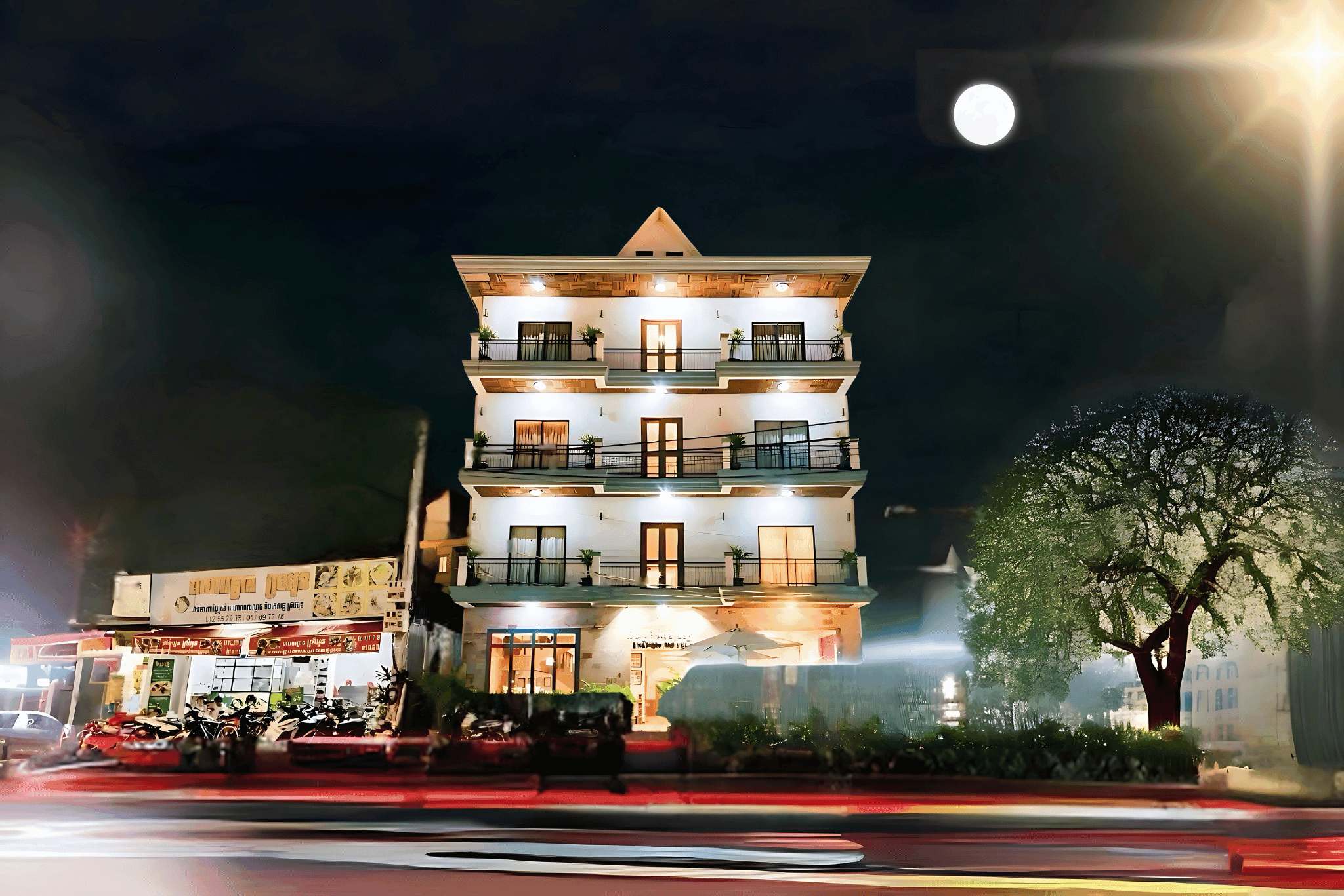 VPlus Hotel