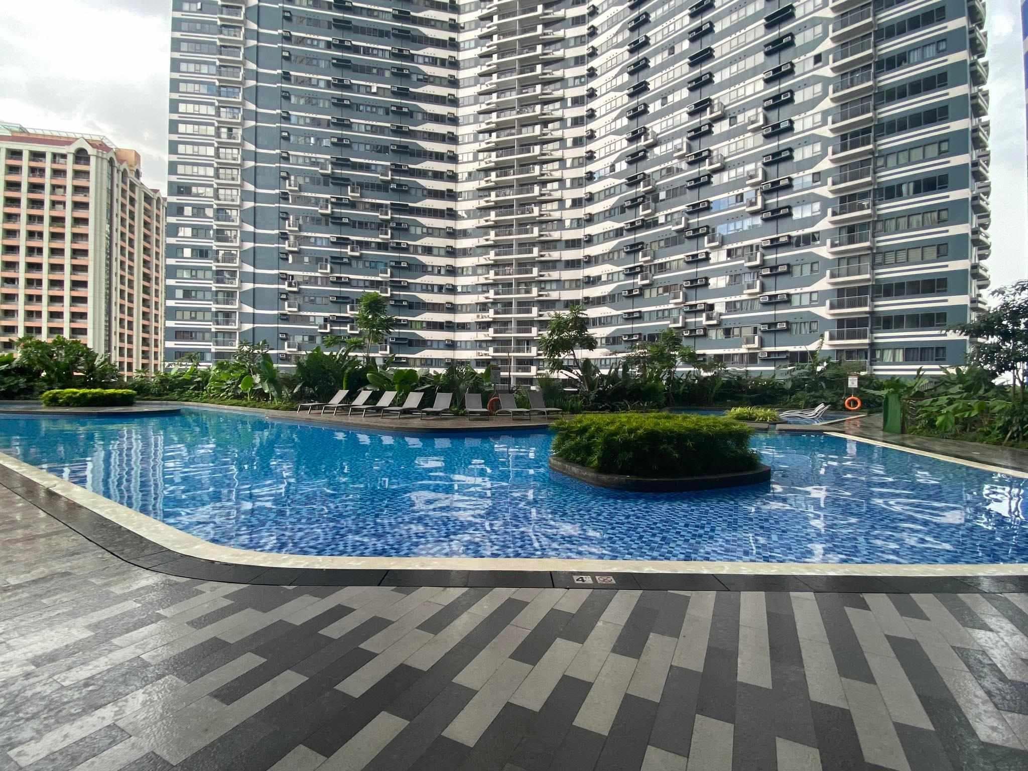 Homey 1-bedroom condo at the center of Makati photo 4