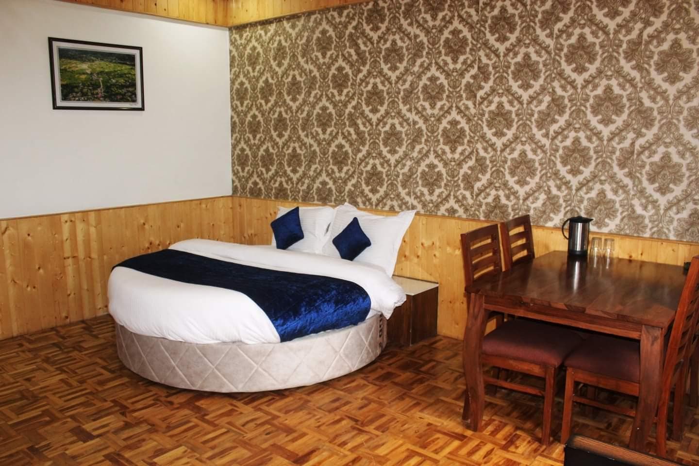 Hotel Cherry Manali photo 3