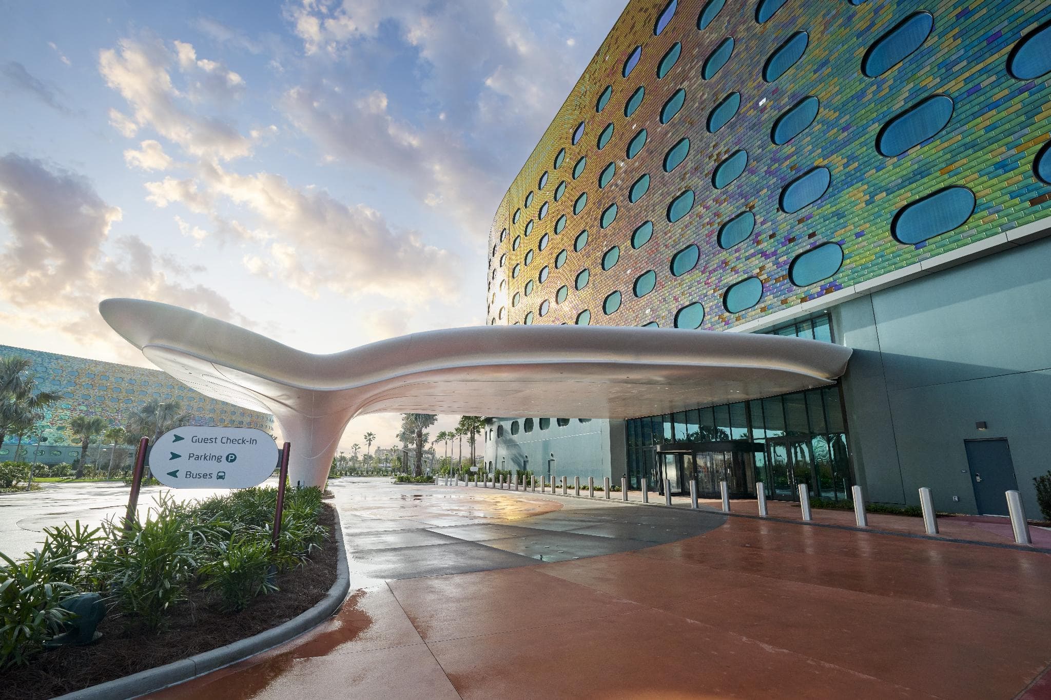 Universal Terra Luna Resort