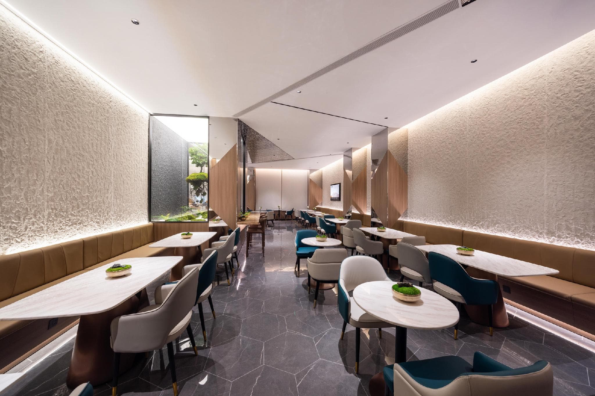 Atour Hotel Dongguan Xiping Xindi Center