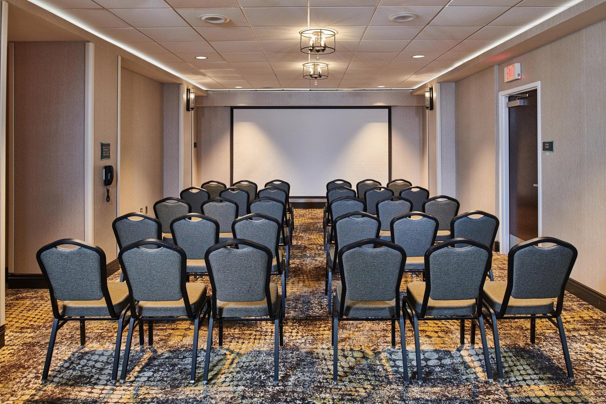 DoubleTree by Hilton Raleigh Crabtree Valley photo 4