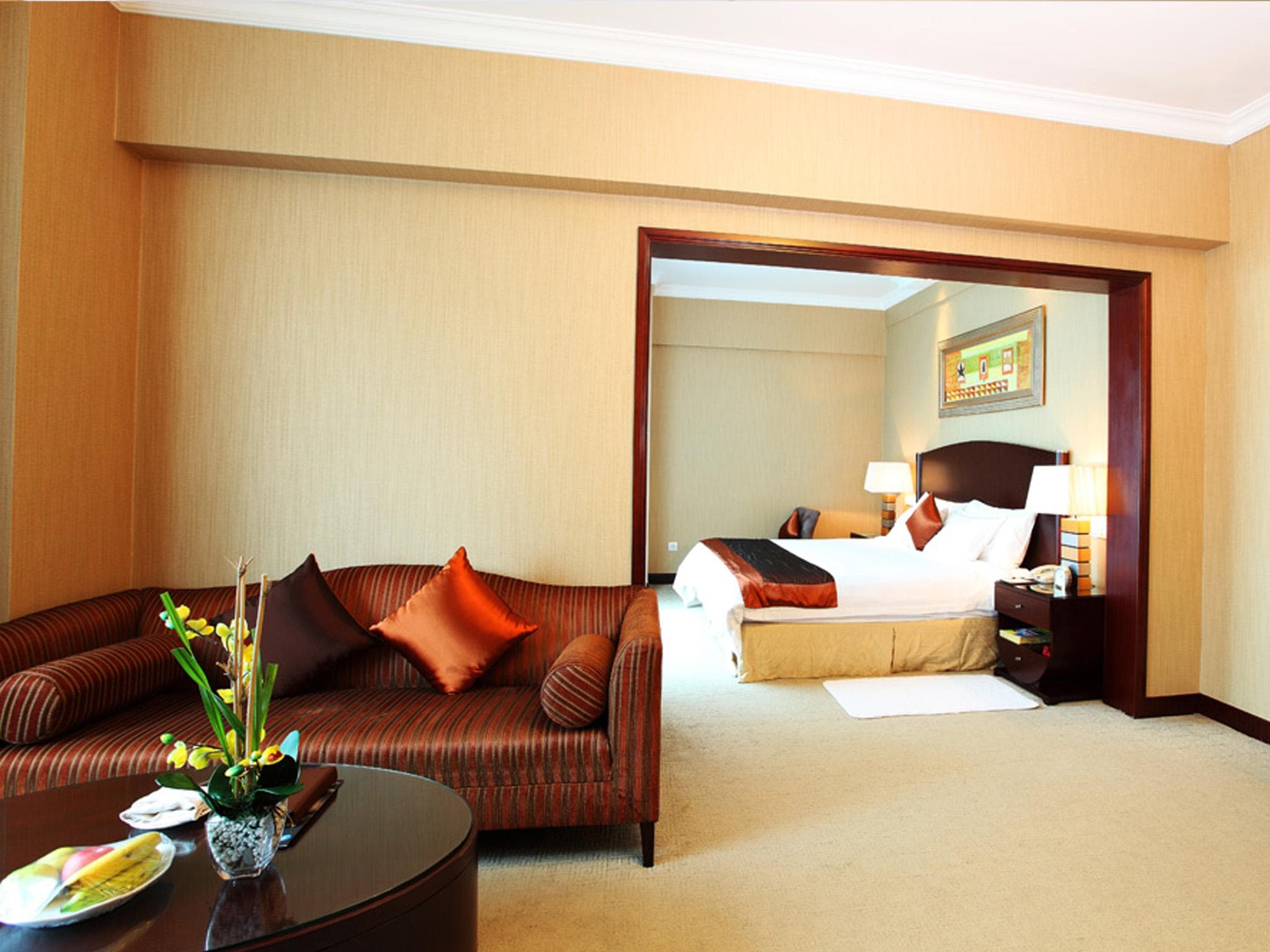 Grand International Hotel photo 2