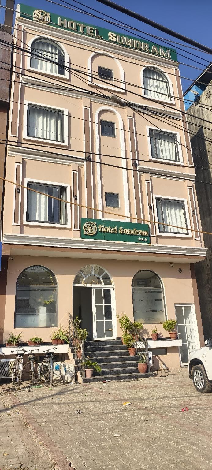 Hotel Sundram