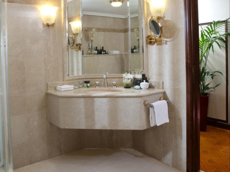 Knight Castle Hotel - formerly known as Carlton Palace Hotel photo 2