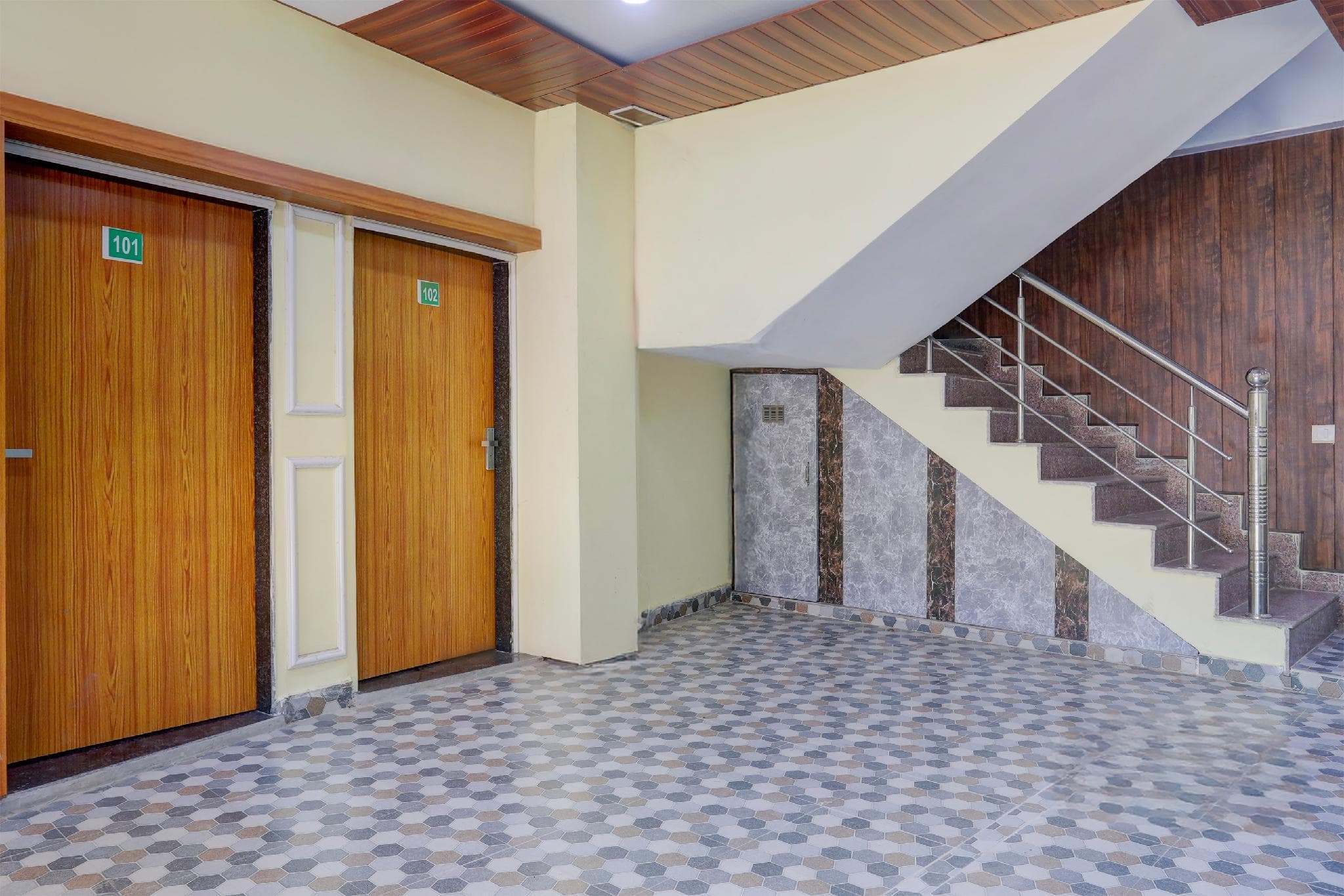Super Hotel O Banaras Junction BLW photo 3