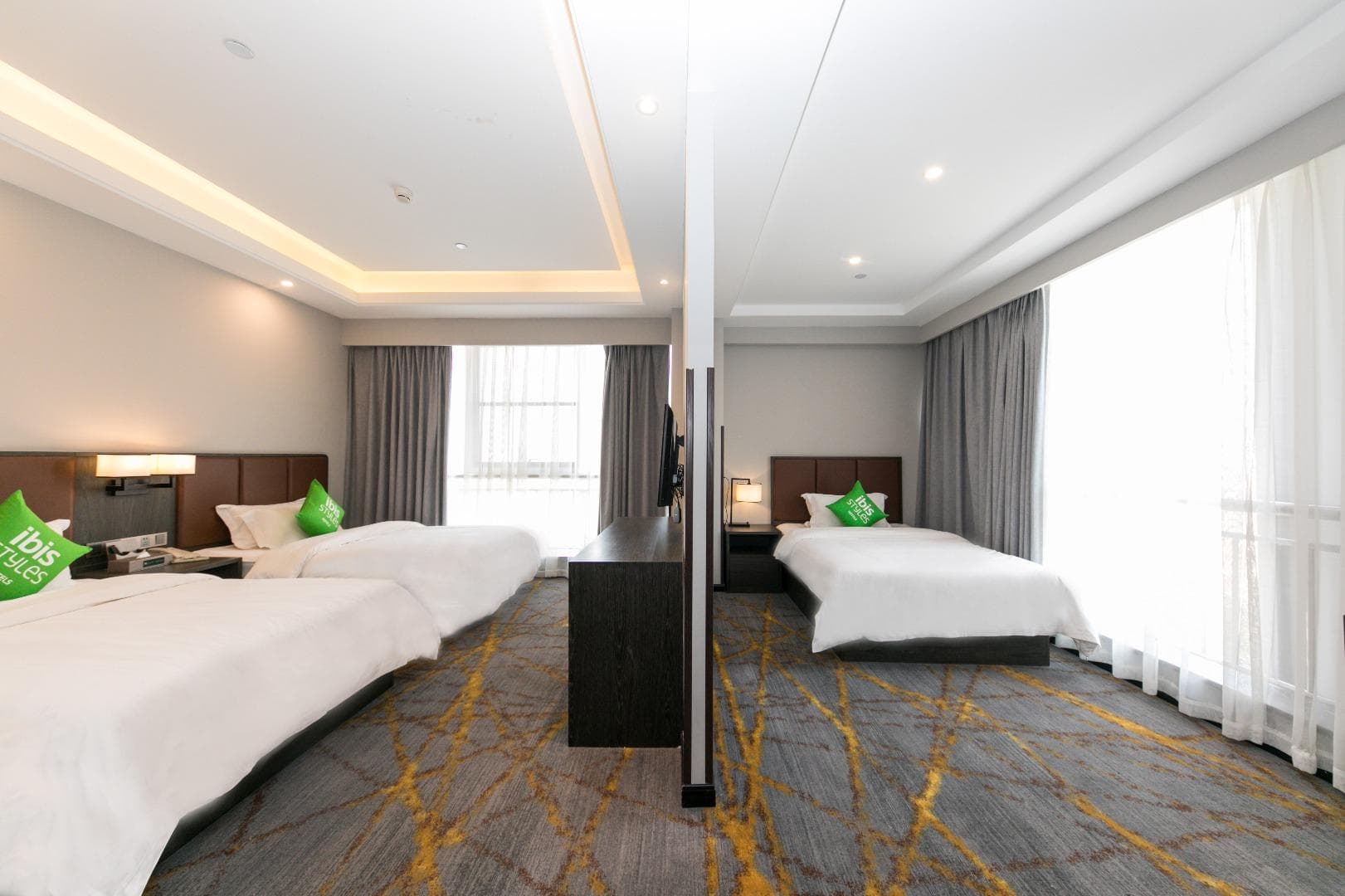 Ibis Styles Hotel Suzhou Yangcheng Lake Middle Road Metro Station photo 2