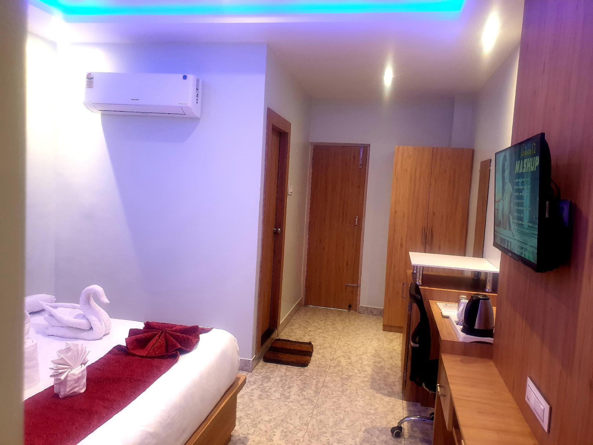 Hotel Rudra Residency photo 3