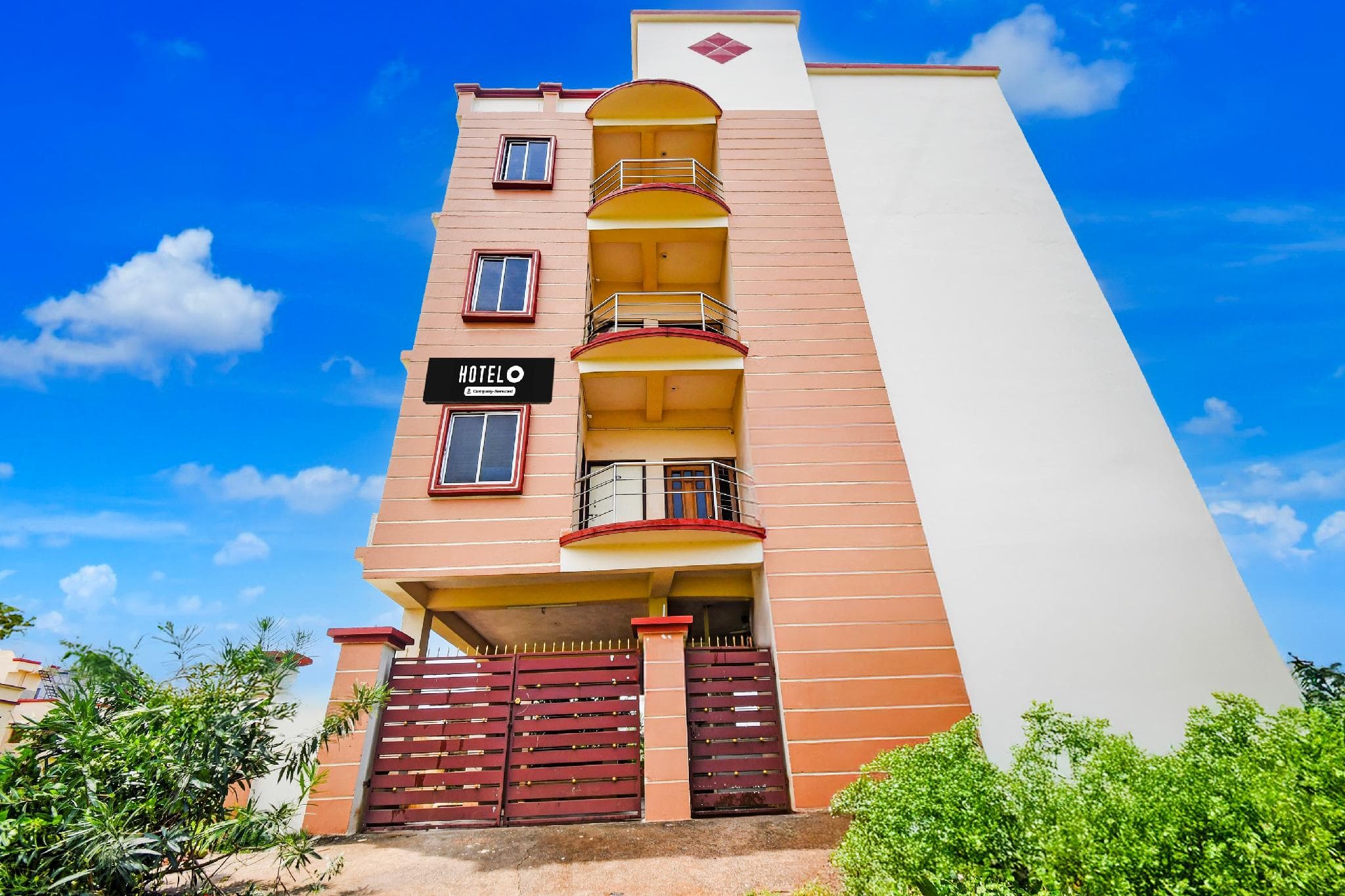 Hotel O Dumduma Near DN Regalia Mall