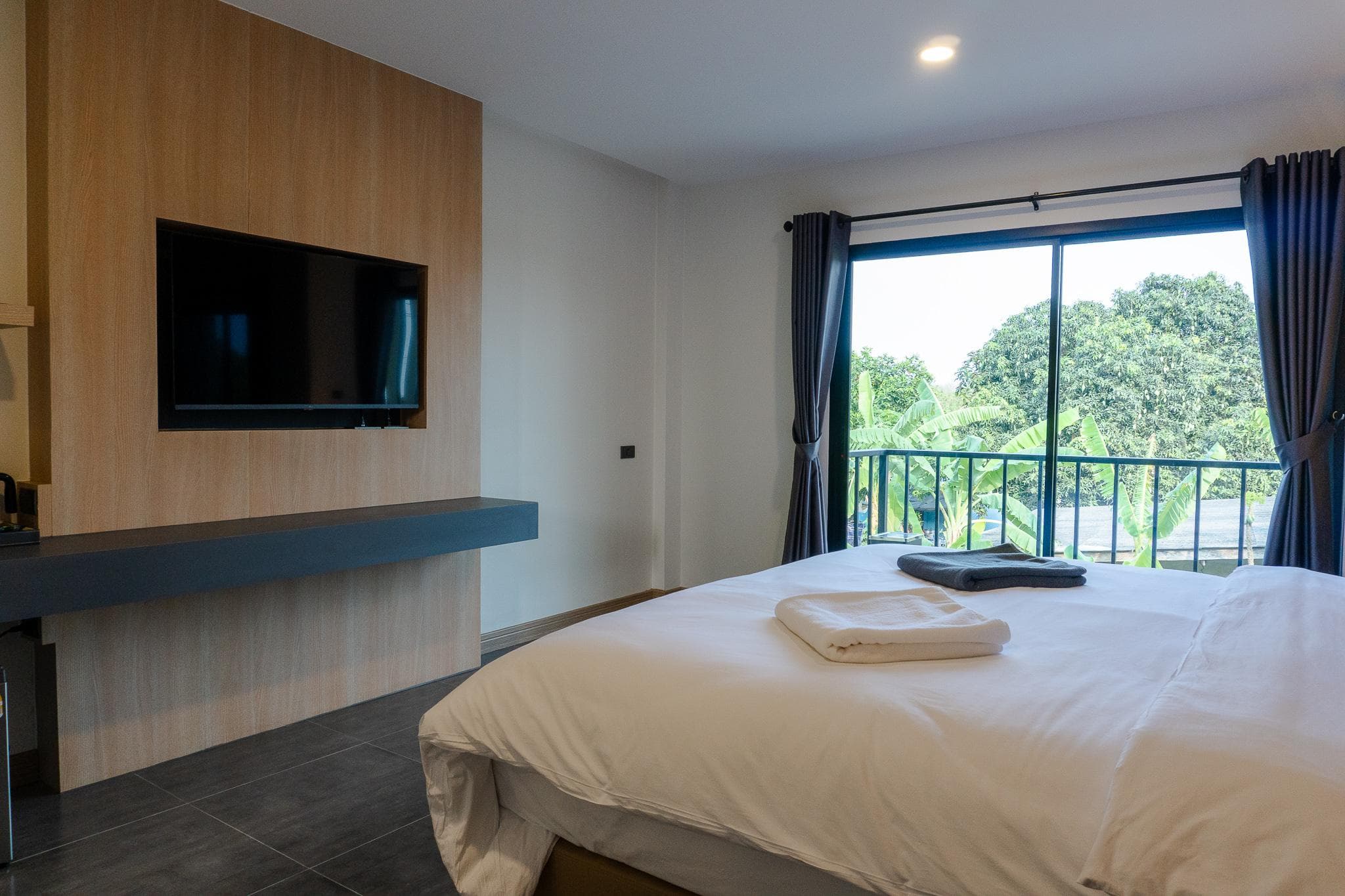 BOX BOX Hotel and Sports Restaurant photo 4