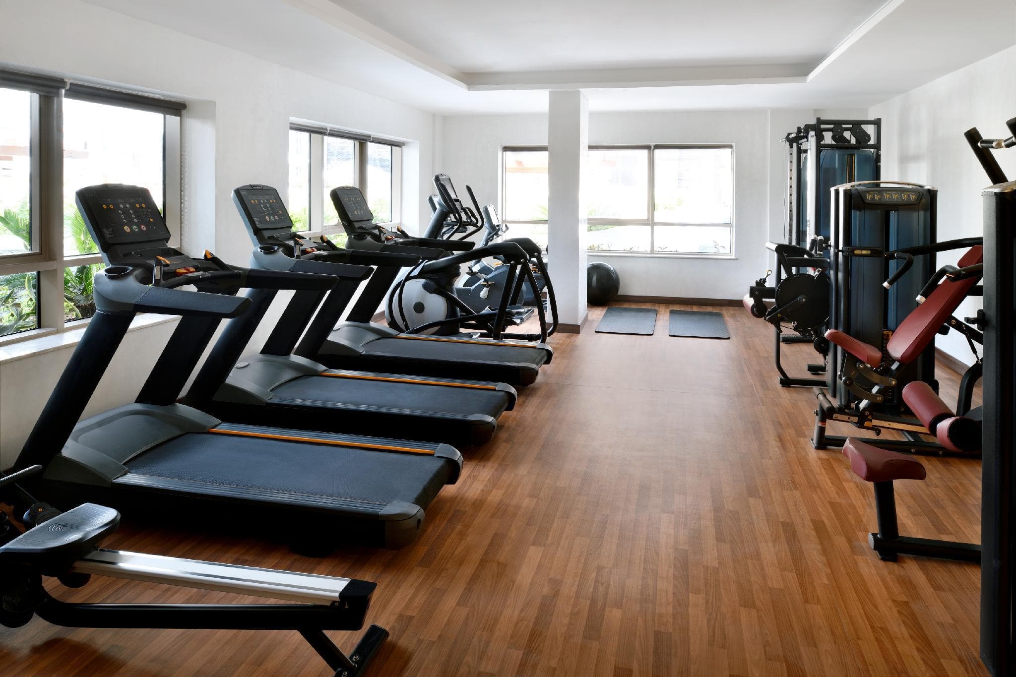 Movenpick Hotel Apartments Downtown Dubai photo 4