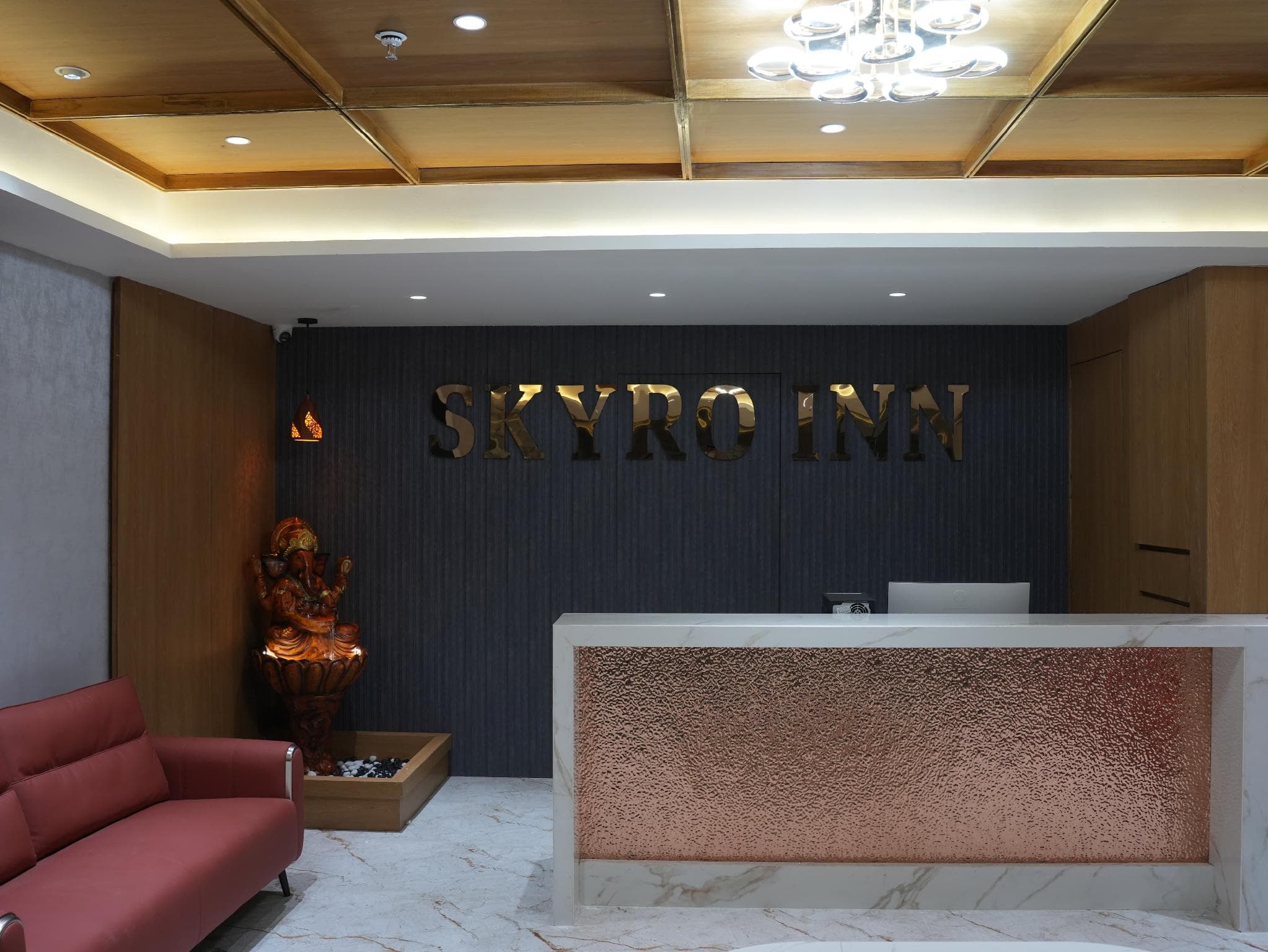 hotel skyro inn photo 5